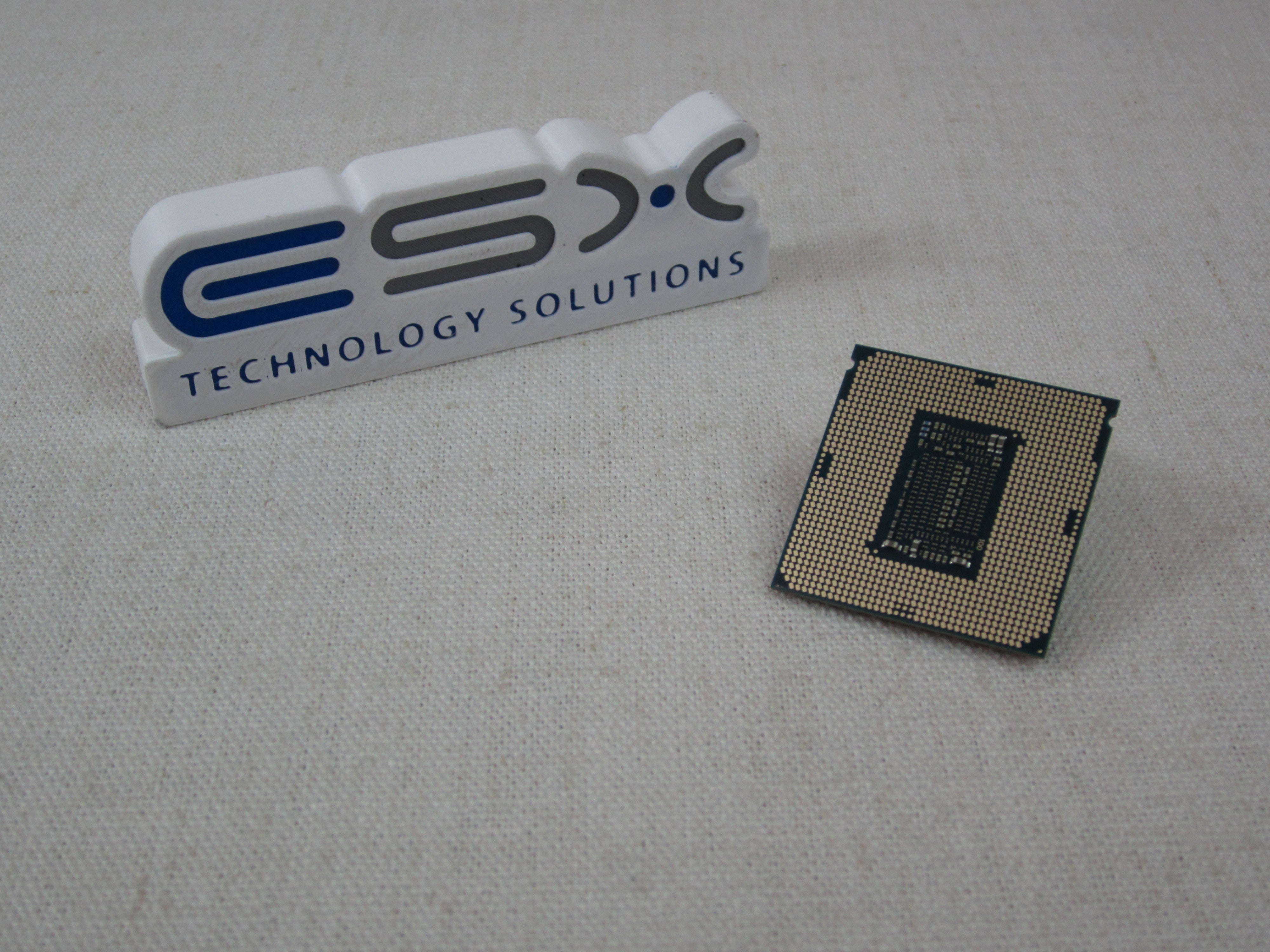 Intel Xeon 4-Core E-2124 @ 3.3GHz 8MB LGA1151 Processor SR3WQ CPU