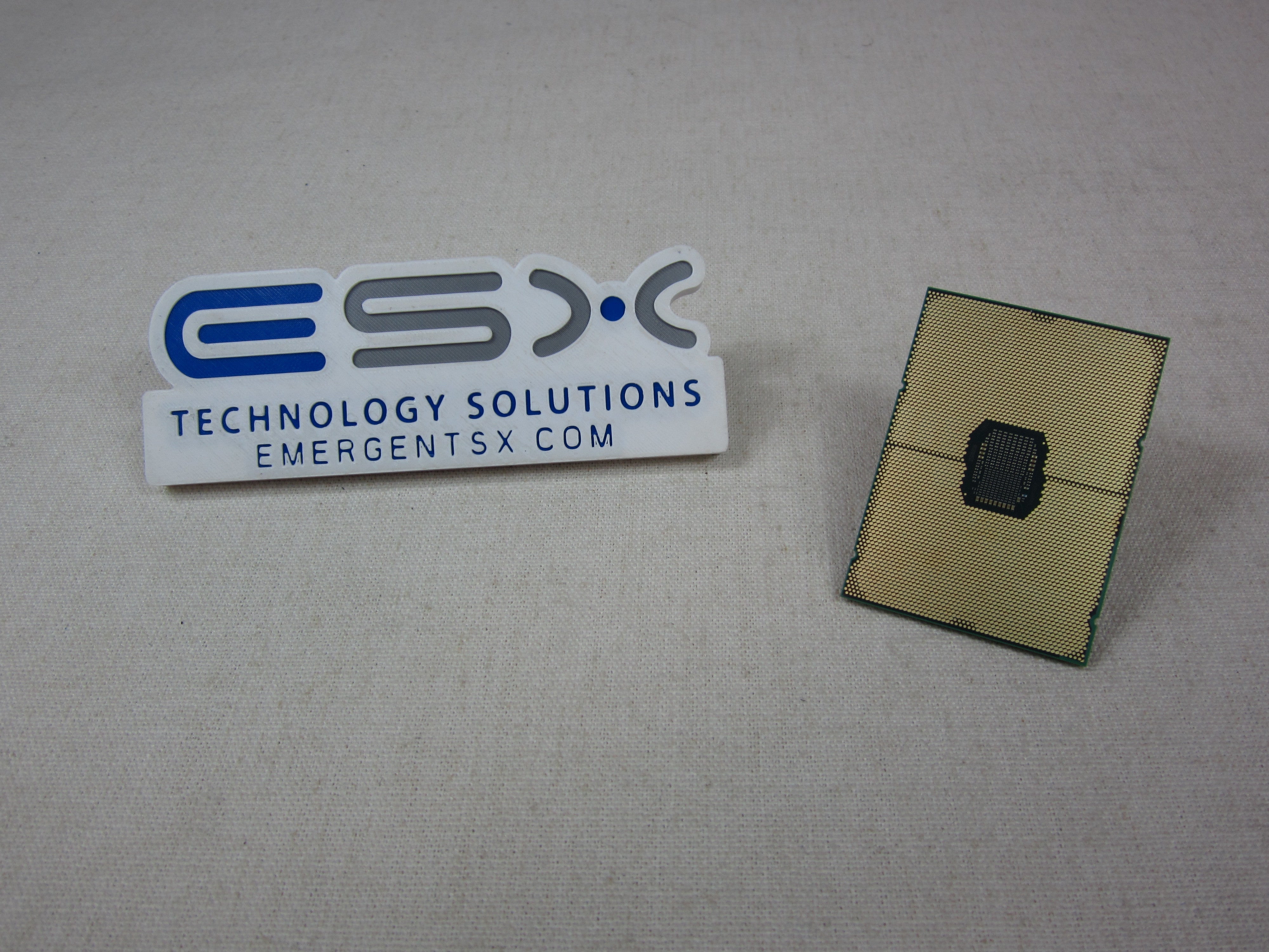 Intel Xeon 8-Core Gold 5315Y @ 3.2GHz, 12MB, 140W Processor SRKXR CPU