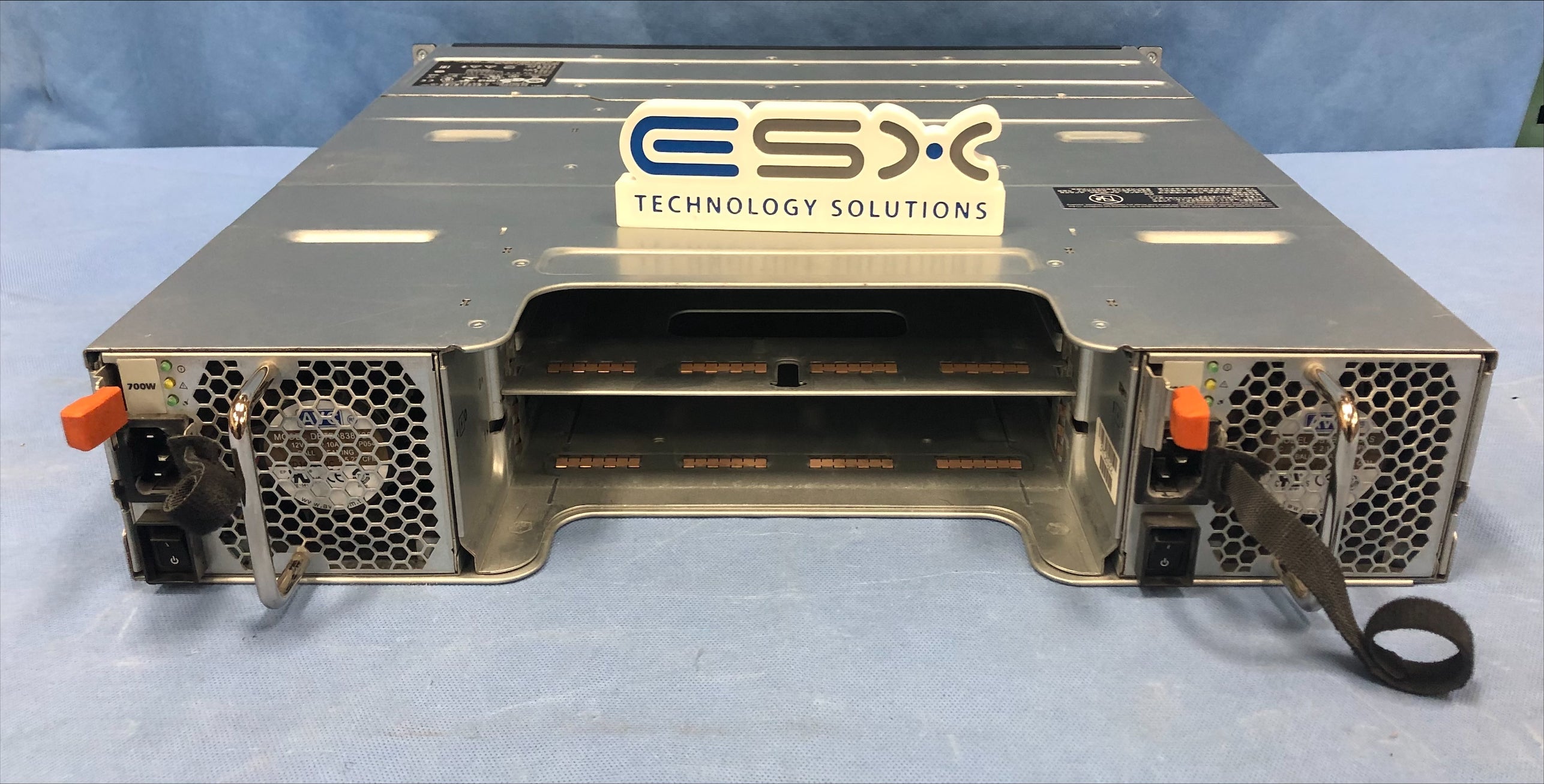 Dell EqualLogic PS6210 2U 24x 2.5” Storage Array Chassis w/ 2x PSU