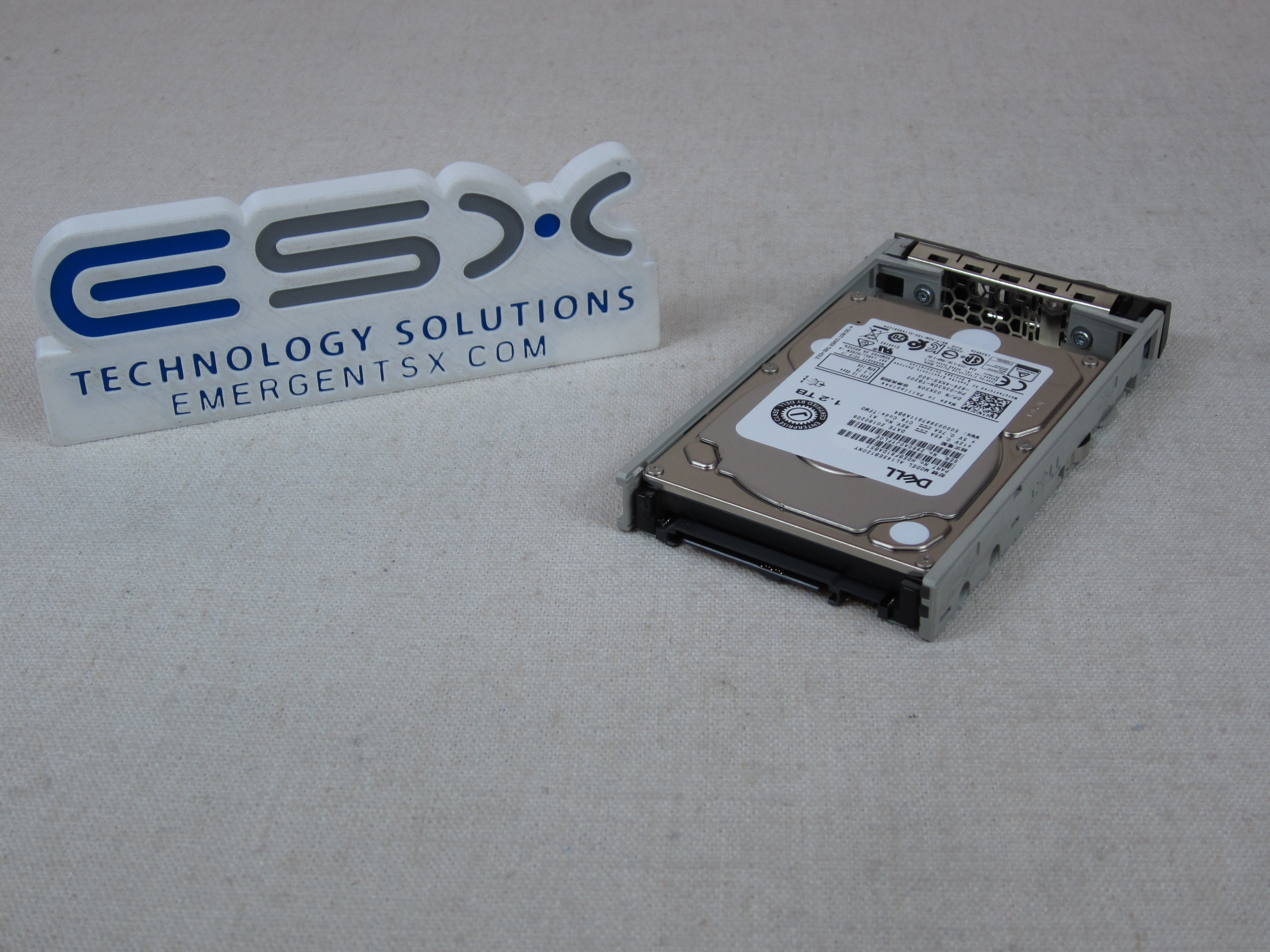 Dell 3K30N 1.2TB 10k 12Gb/s 2.5” SAS Hard Drive Toshiba AL14SEB120NY w/ 13G Tray