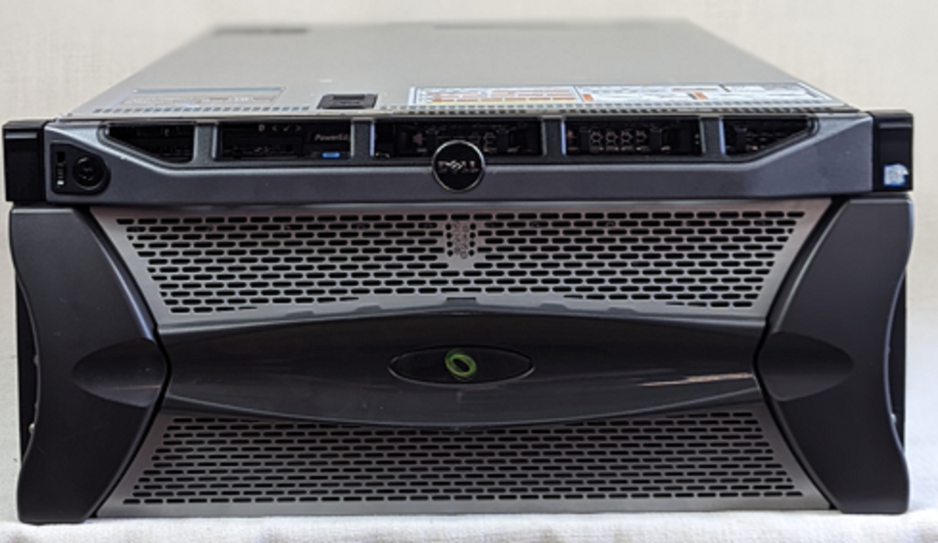 240TB TrueNAS Direct Attach Storage Enclosure w/ Dell PowerEdge R630 Server