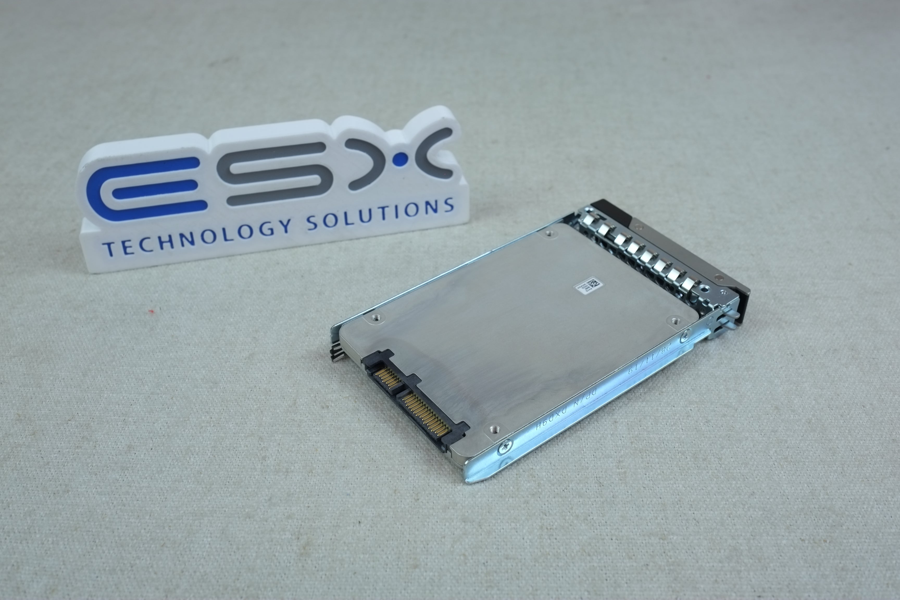 Dell T1WH8 240GB 6Gb/s 2.5” SATA Mix Use SSD Intel SSDSC2KG240