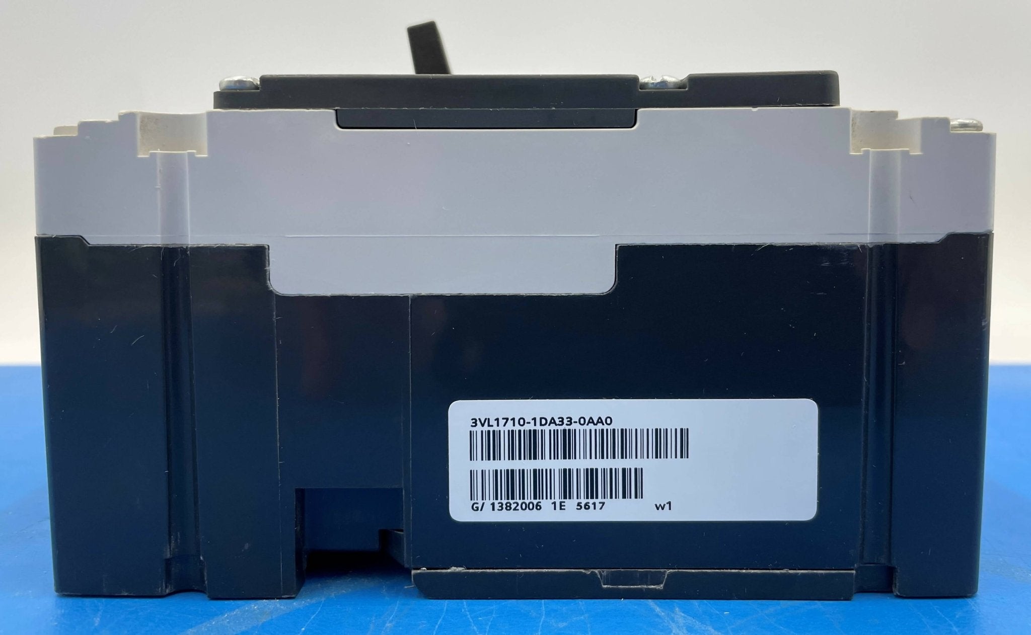 3 Pole Circuit Breaker (3LV1710-1DA33-0AA0 Siemens