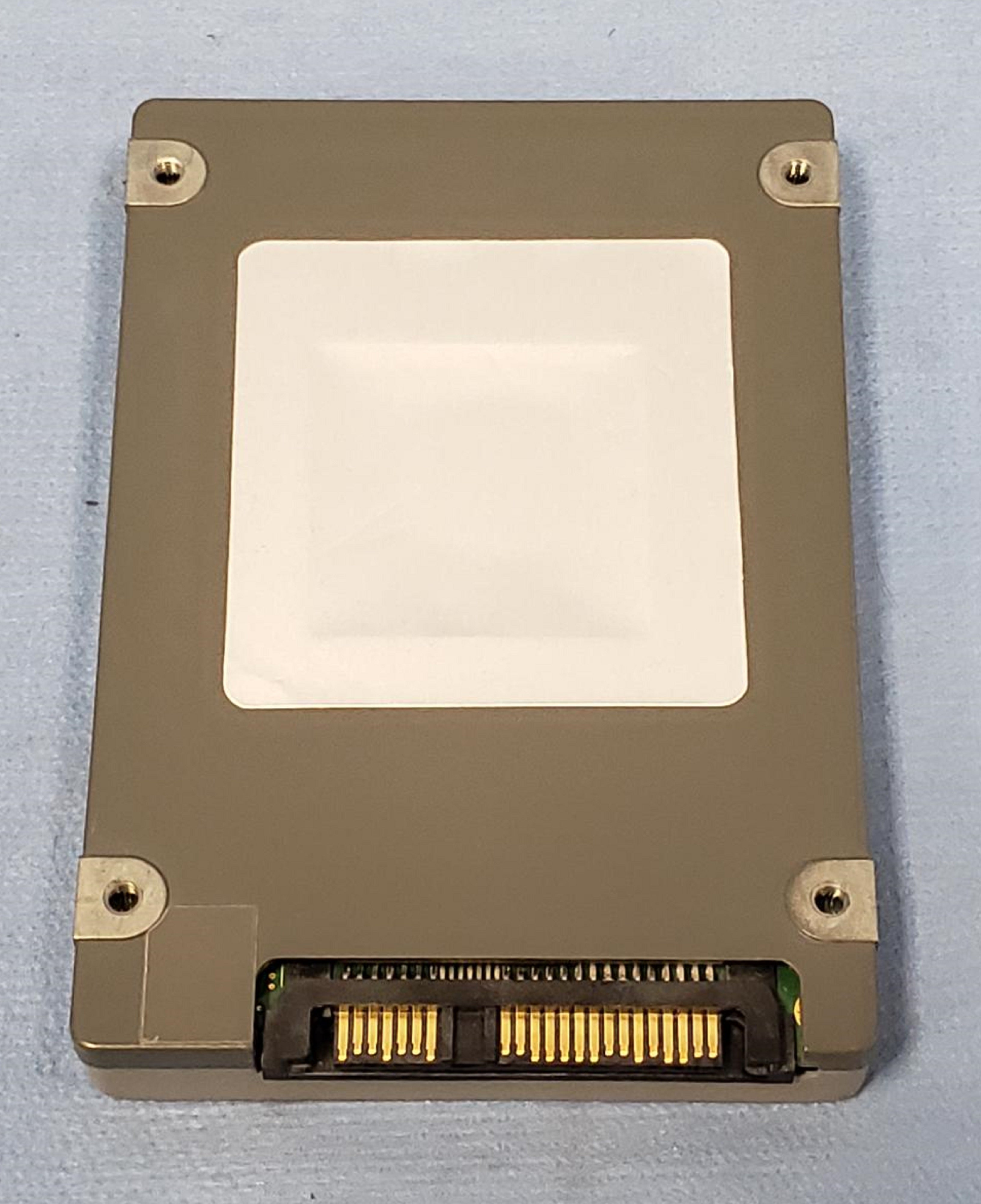 SanDisk Lightning 800GB 6Gb/s 2.5" SAS SSD - PN: SDLB6HM-800G-31