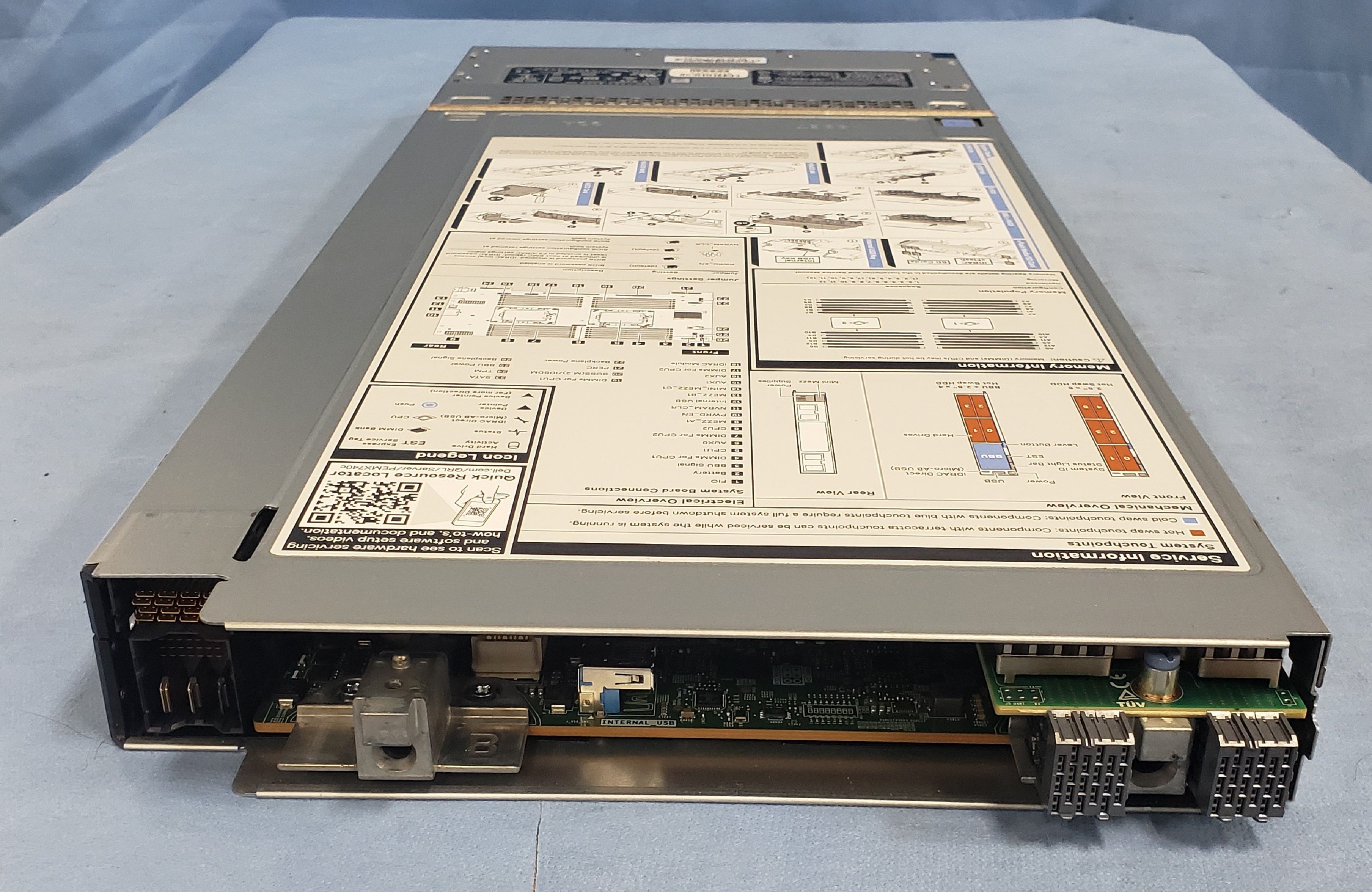 Dell MX7000 Chassis – 8x MX740c Servers w/ 2x 8C Silver 4110 2.1GHz, 32GB RAM