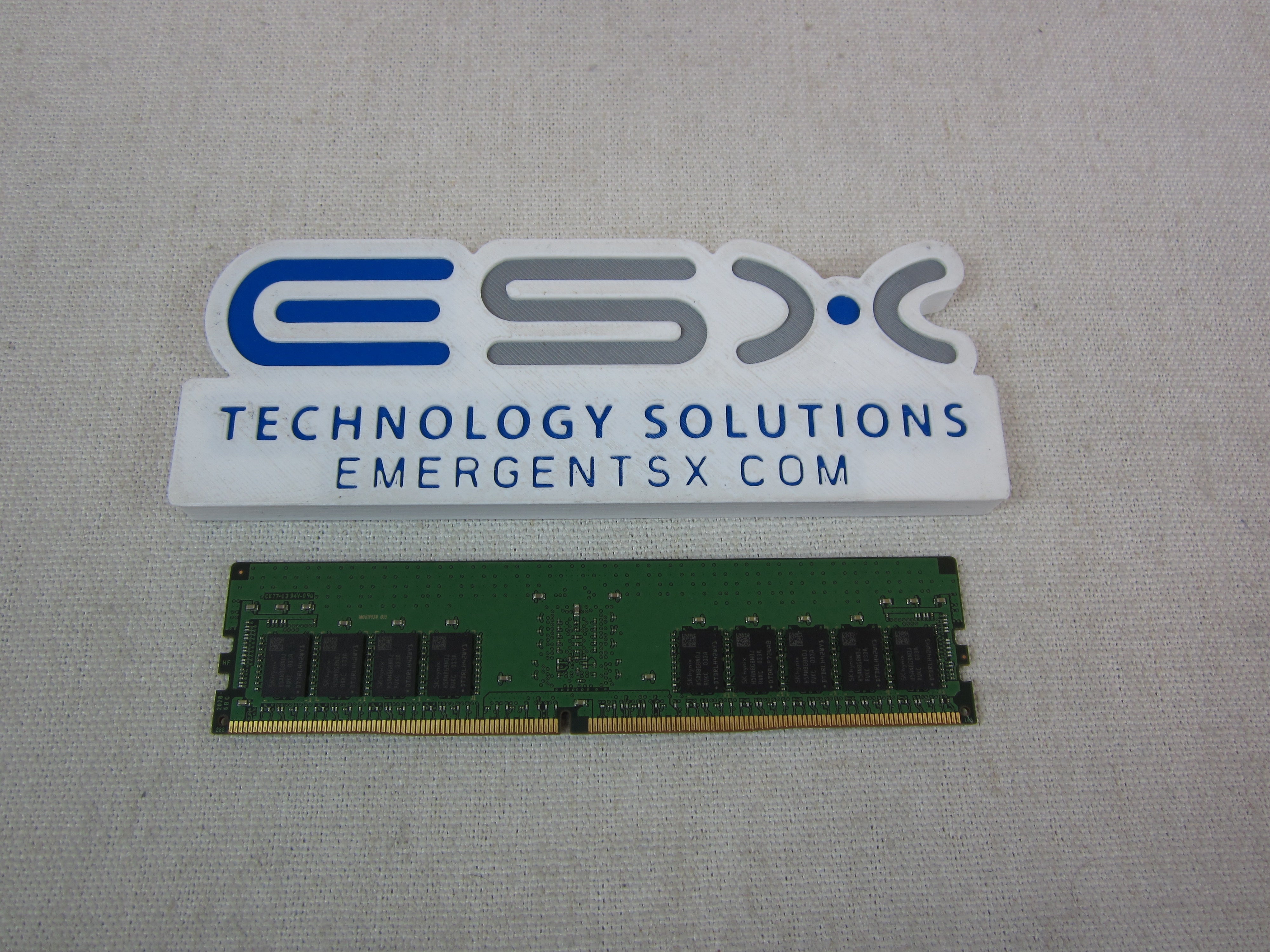 Hynix HMA82GR7DJR8N-VK 16GB 2Rx8 PC4-2666V DDR4 DIMM Server Memory Module
