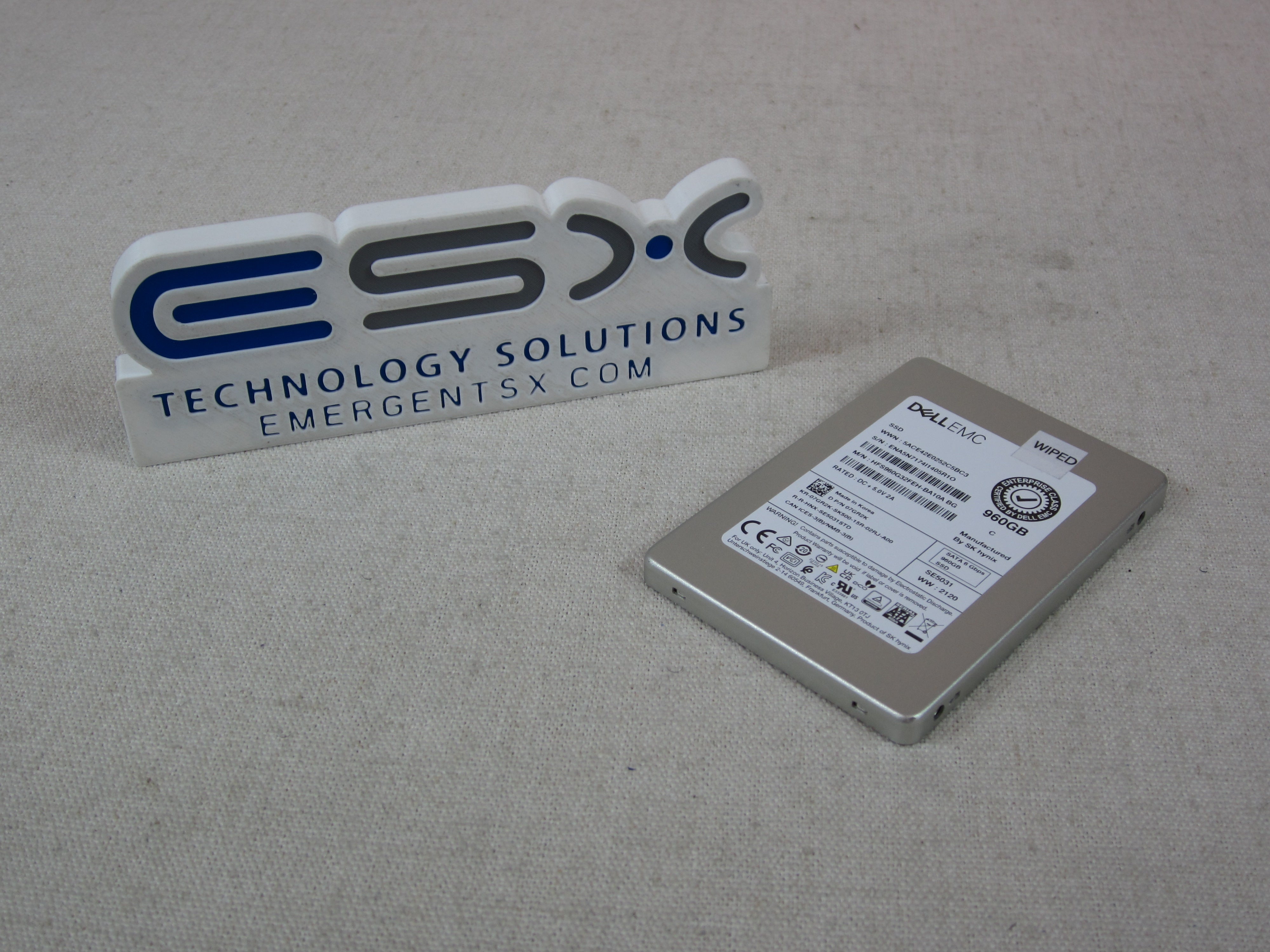 Dell 7GR2K 960GB 6Gb/s 2.5" Mix Use SATA SSD HFS960G32FEH No Tray