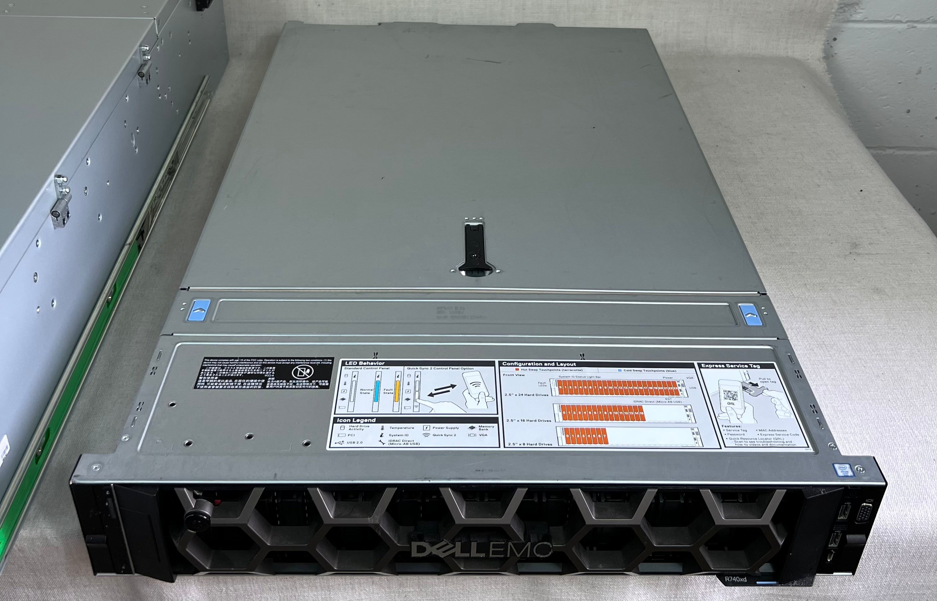203TB TrueNAS Hybrid Flash Direct Attach Storage Array w/ Dell R740XD Server
