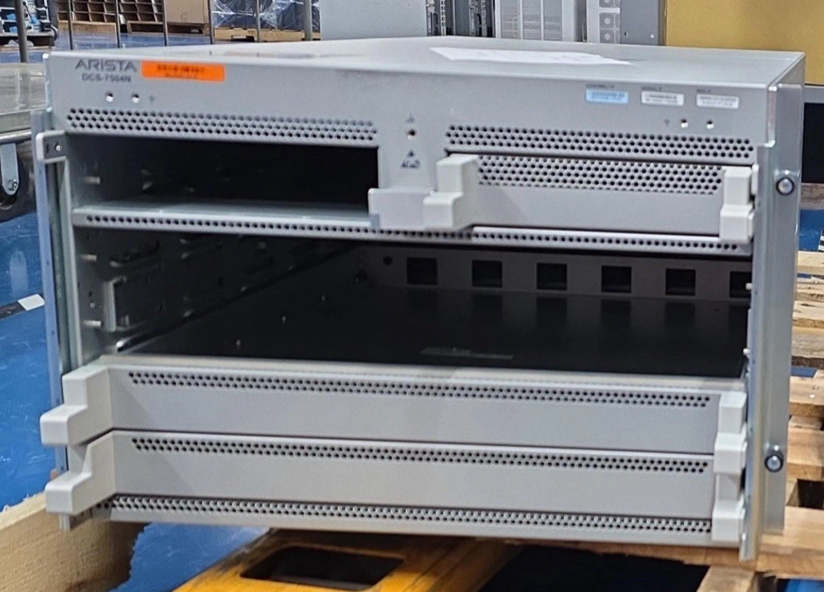 Arista DCS-7504N-CH 7500R 7504R Chassis With 6x DCS-7504R3-FM And AC Power