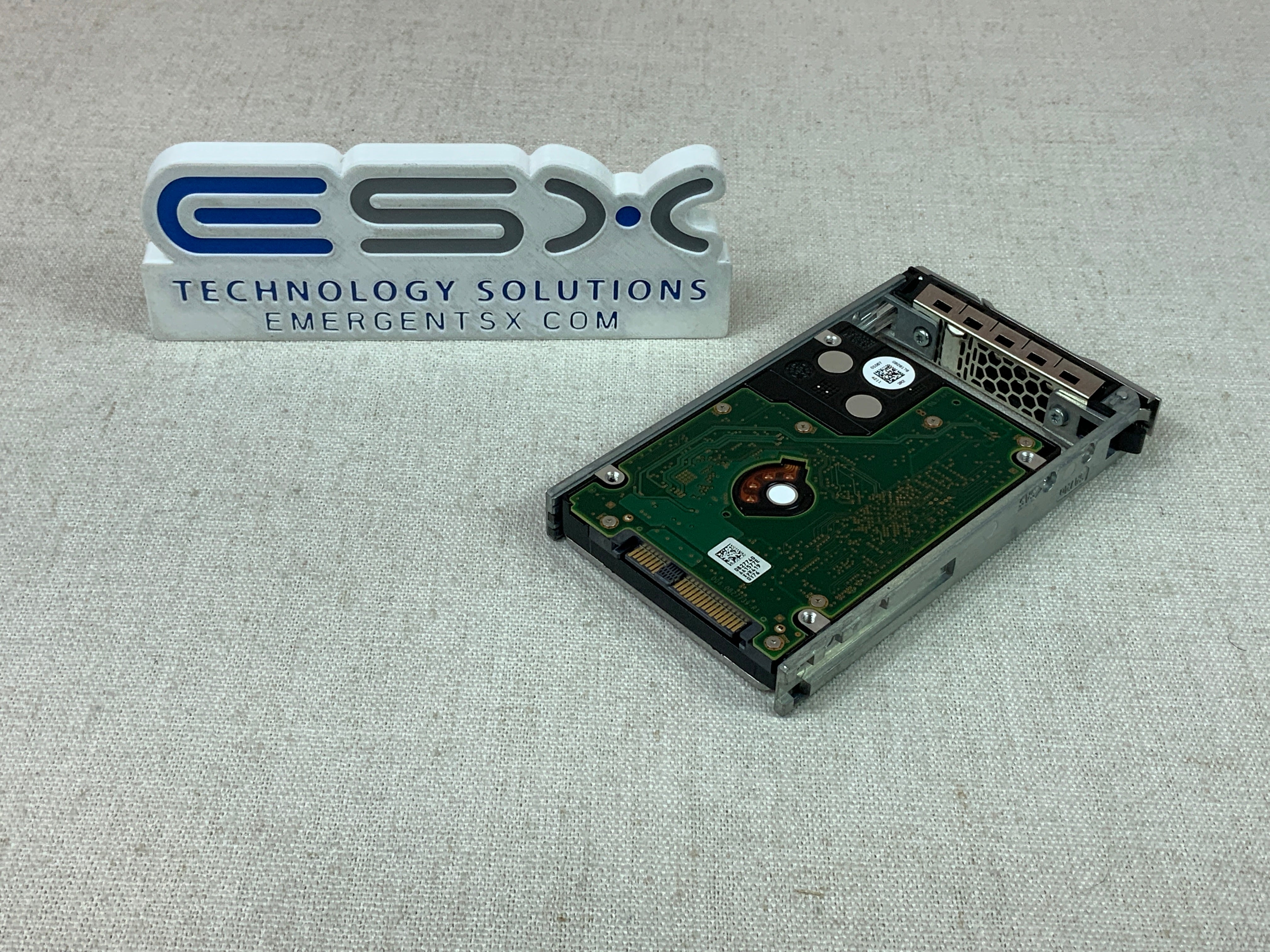 Dell EqualLogic 1.2TB 10K 6Gb/s 2.5" SAS Hard Drive HFJ8D / 0B28471 PS6100