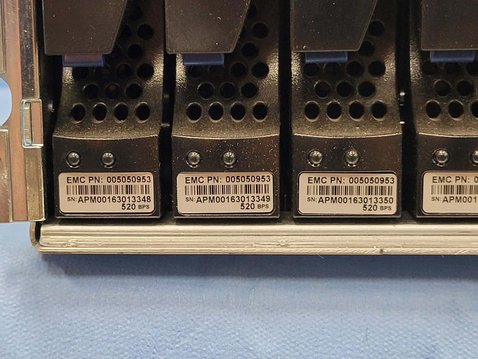 EMC VNX 3U, 15-Bay shelf with 15 x V4-VS07-040 – 4TB 7.2K Drive – PN: 005050953