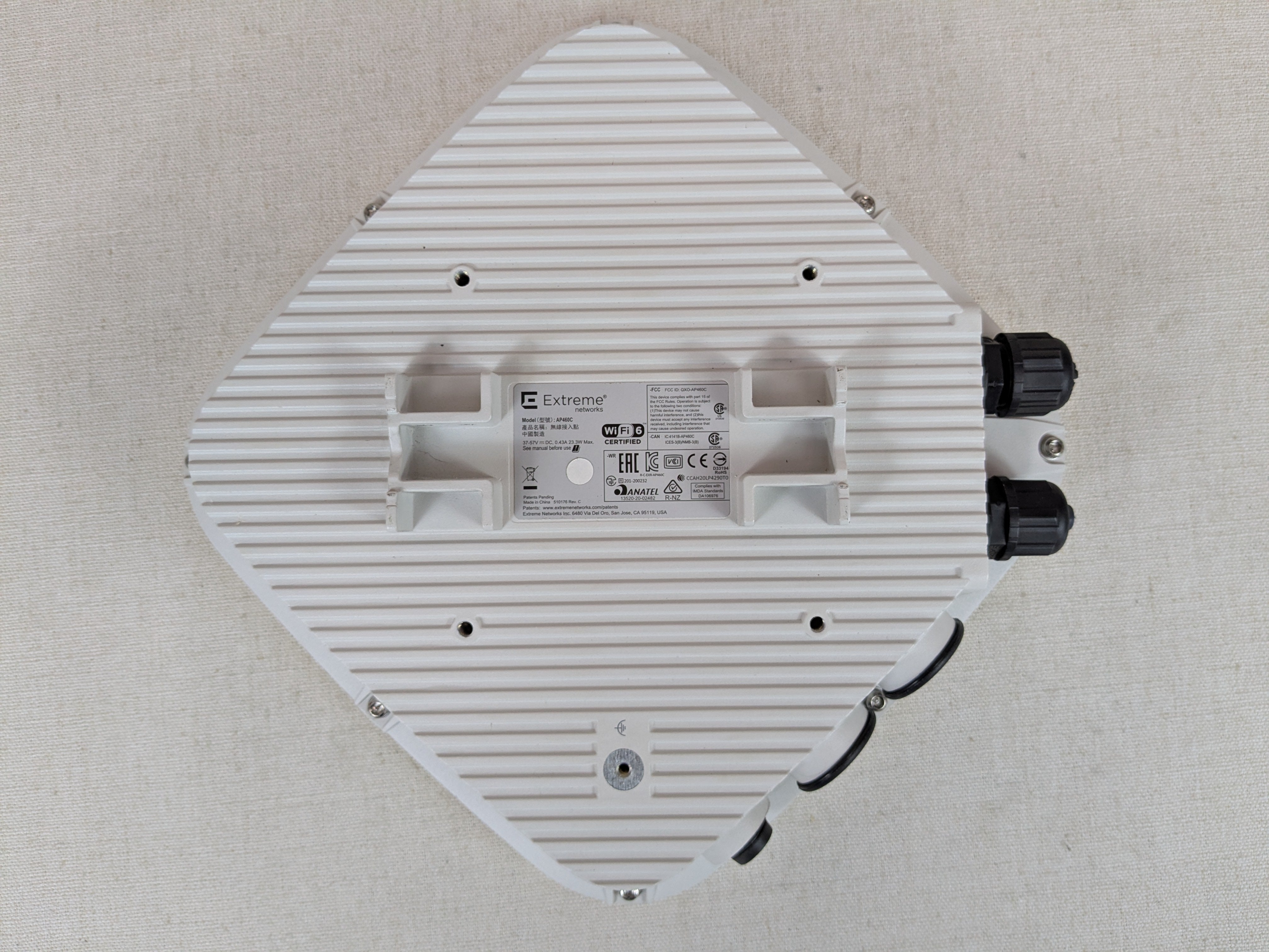 Extreme Networks AP460C-FCC ExtremeCloud IQ Outdoor WiFi 6 Access Point