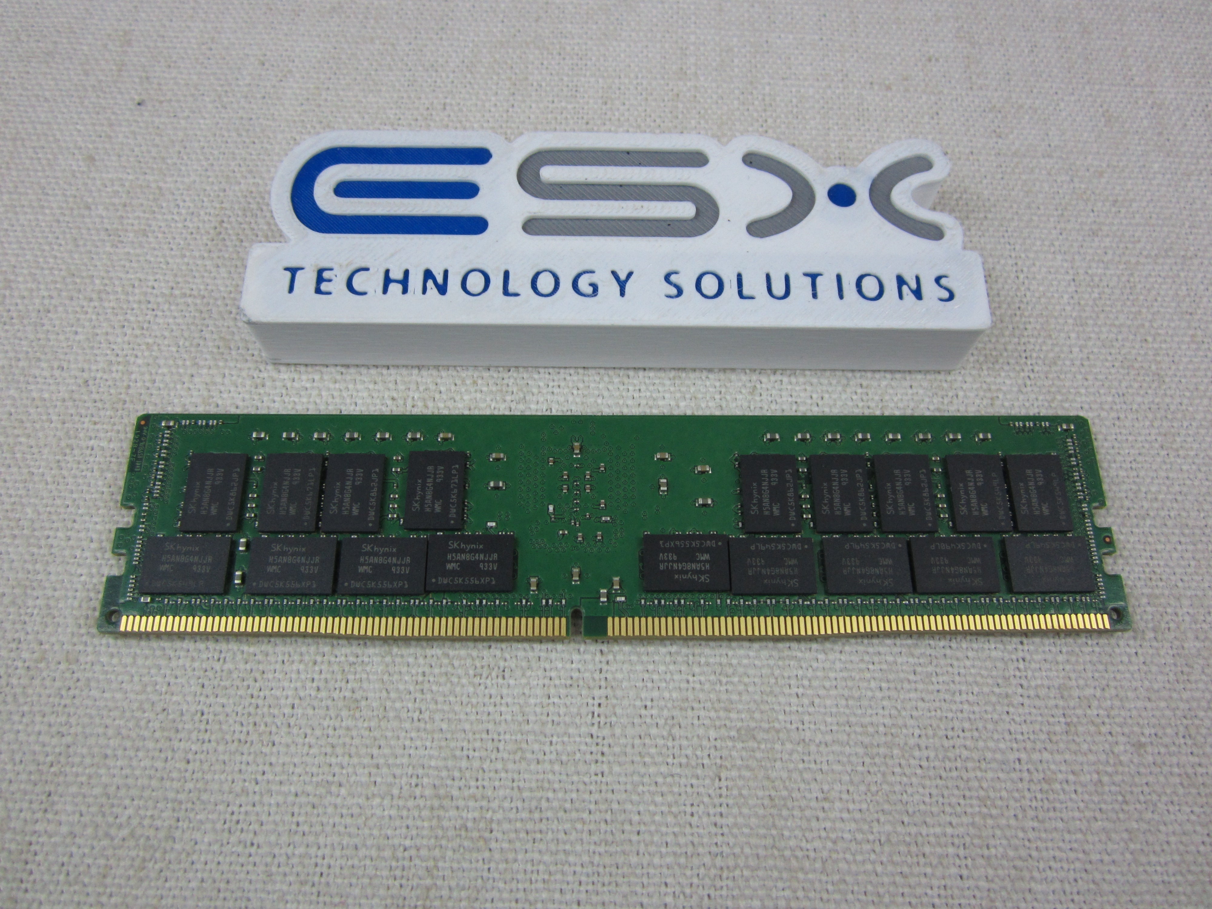 Dell SNP8WKDYC/32G 32GB 2Rx4 PC4-2933Y DDR4-23400R ECC Server Memory RDIMM