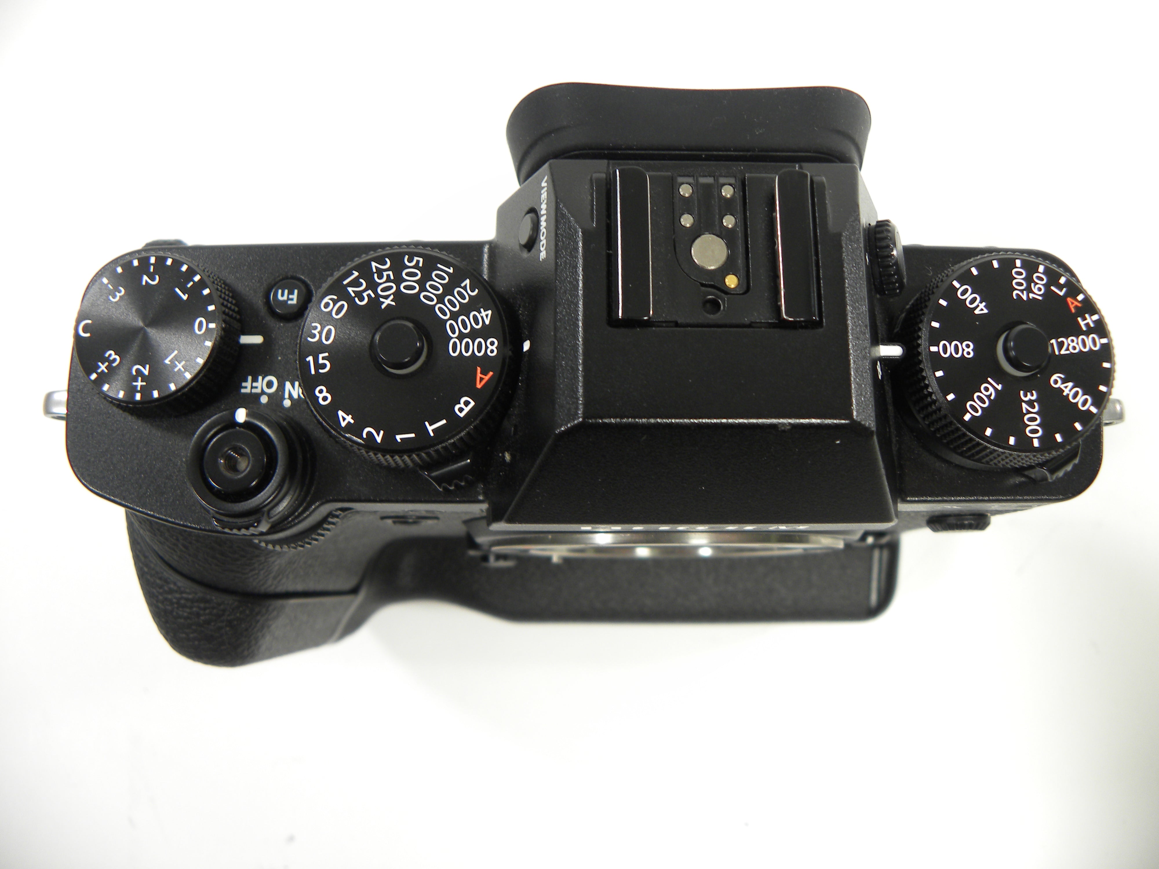 Fujifilm X-T3 26.1mp Digital Mirrorless body only w/VG-XT3 Grip Shutter Ct. 3