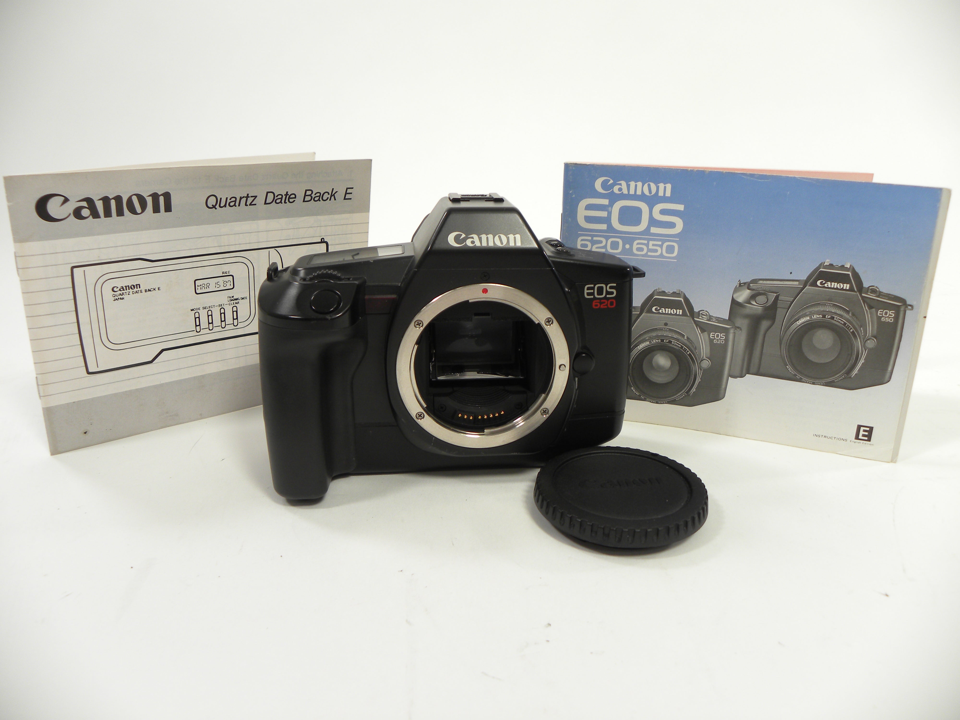 Canon EOS 620 35mm SLR Body Only w/Quartz Date Back E