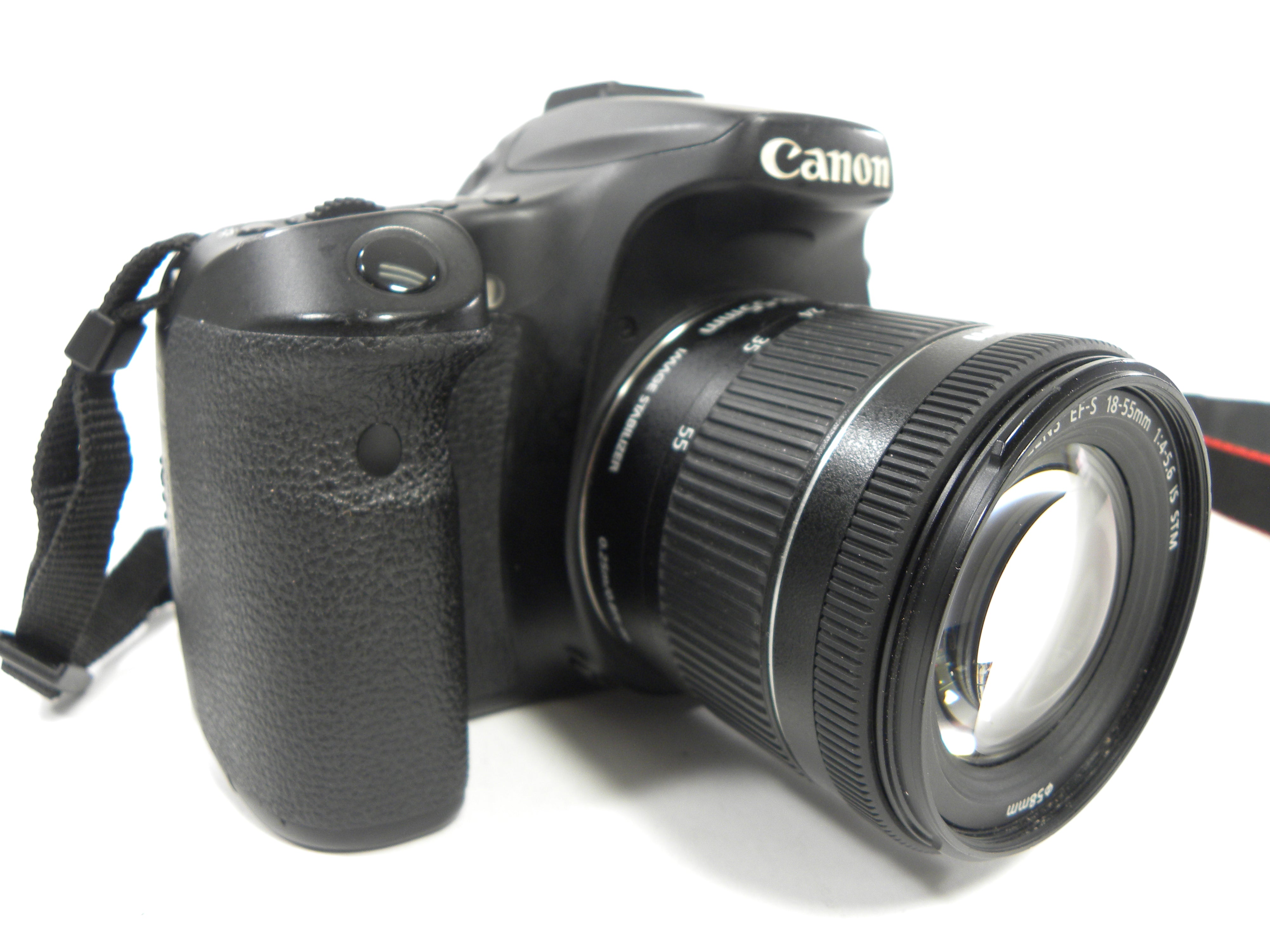 Canon EOS 70D 20.2 mp Digital SLR w/EF-S 18-55 IS STM Shutter Ct. 81,423