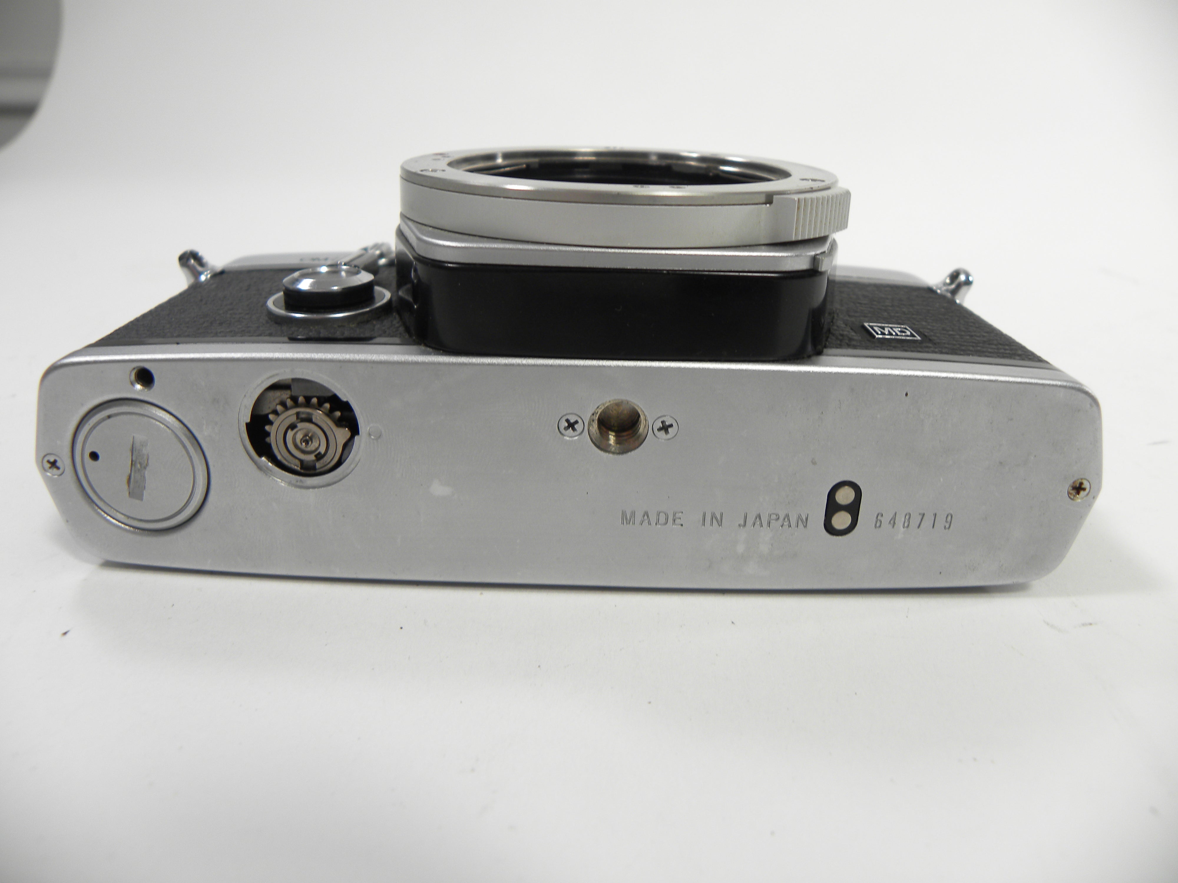 Olympus OM-2n 35mm SLR camera body only