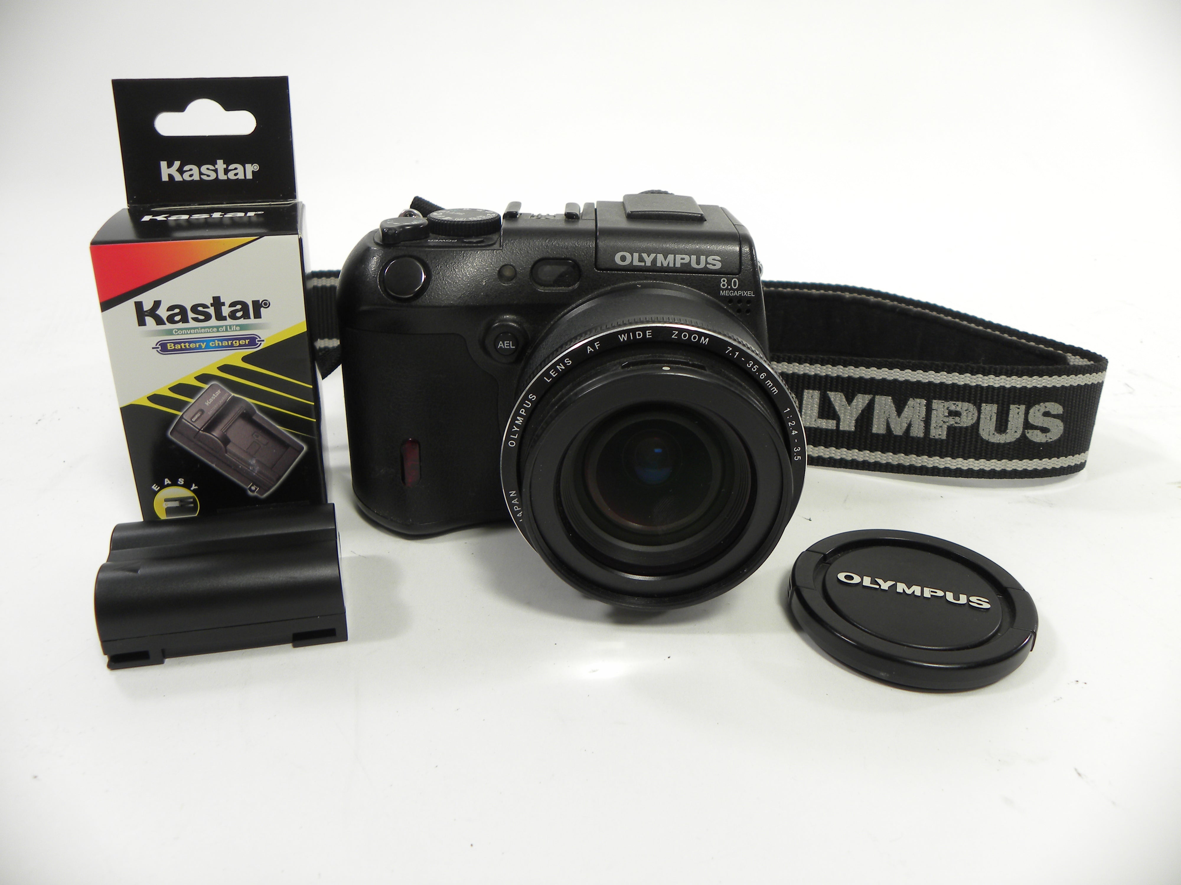 Olympus Comedia C-8080 8.0mp Digital Wide Zoom