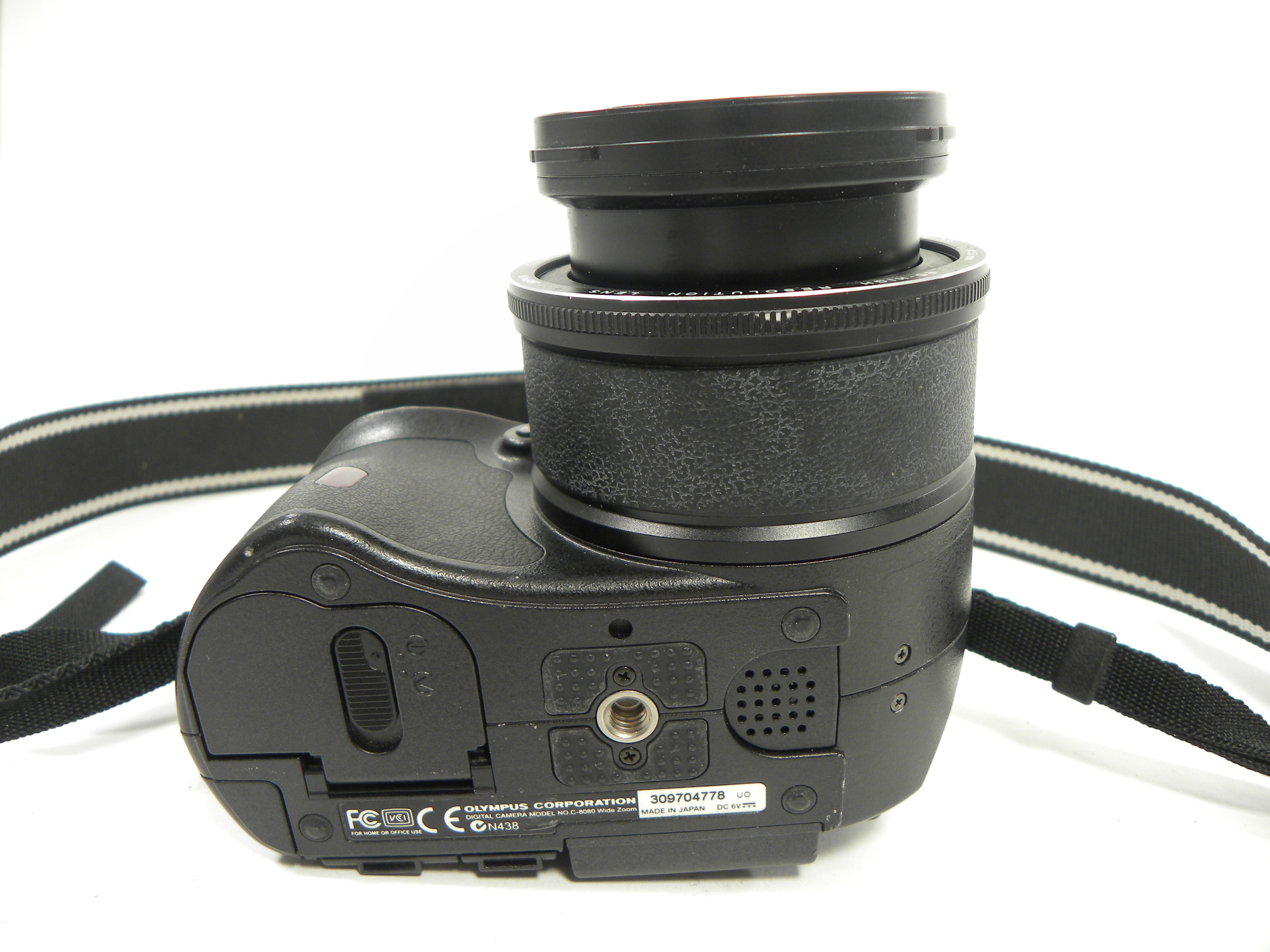 Olympus Comedia C-8080 8.0mp Digital Wide Zoom