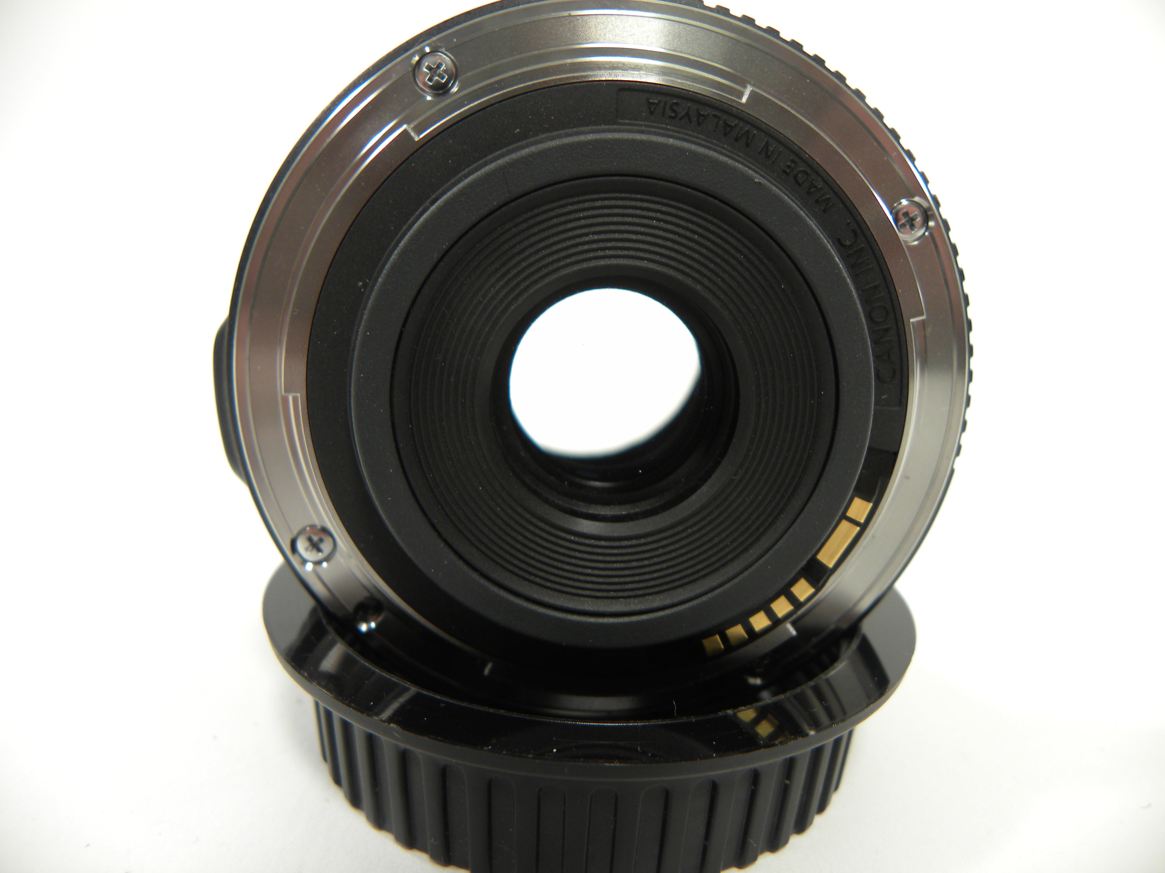 Canon EF-S 24mm f2.8 STM