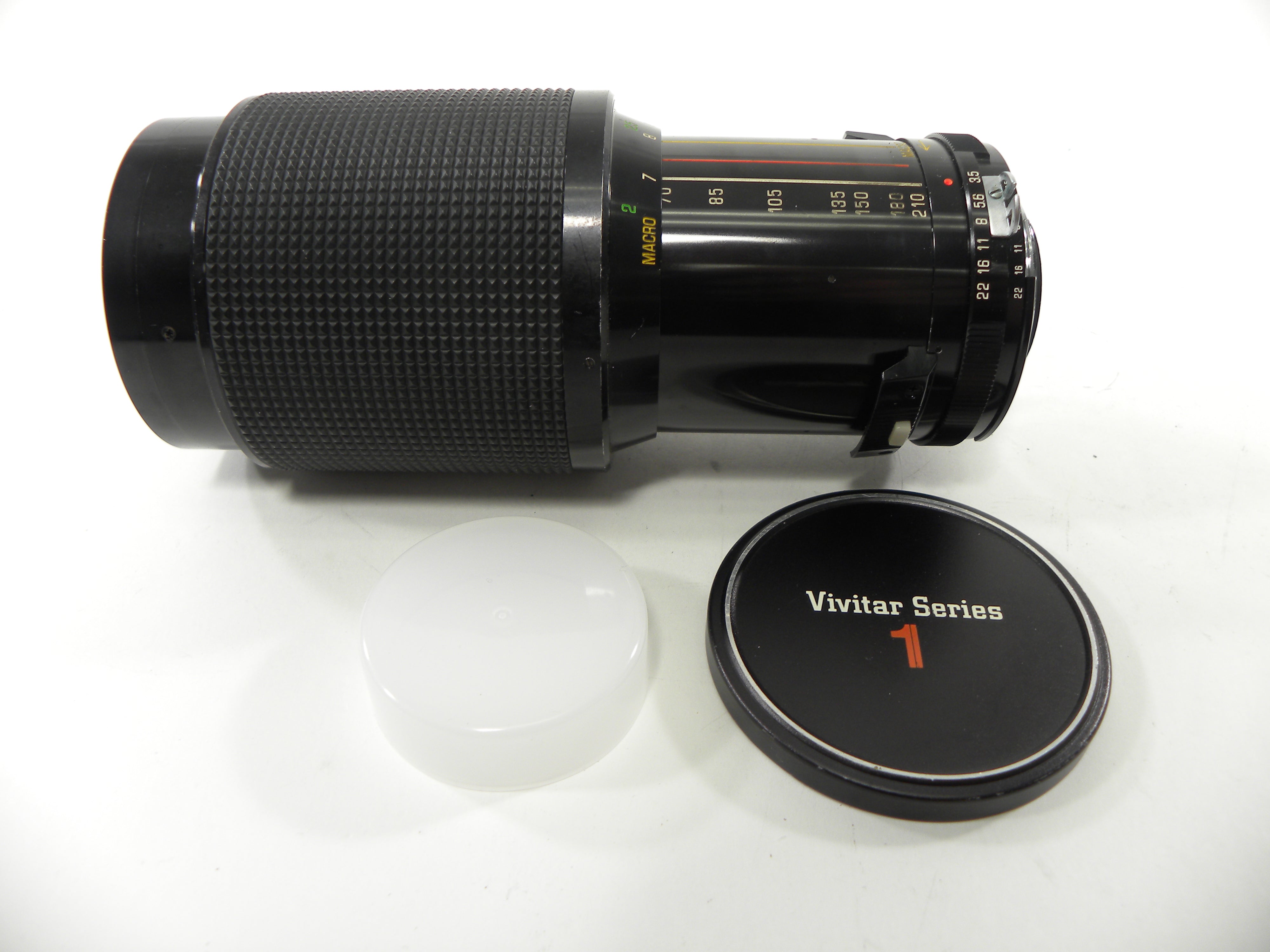 Vivitar Series 1 Macro Focusing Auto Zoom 70-210mm f3.5 Nikon F Mount