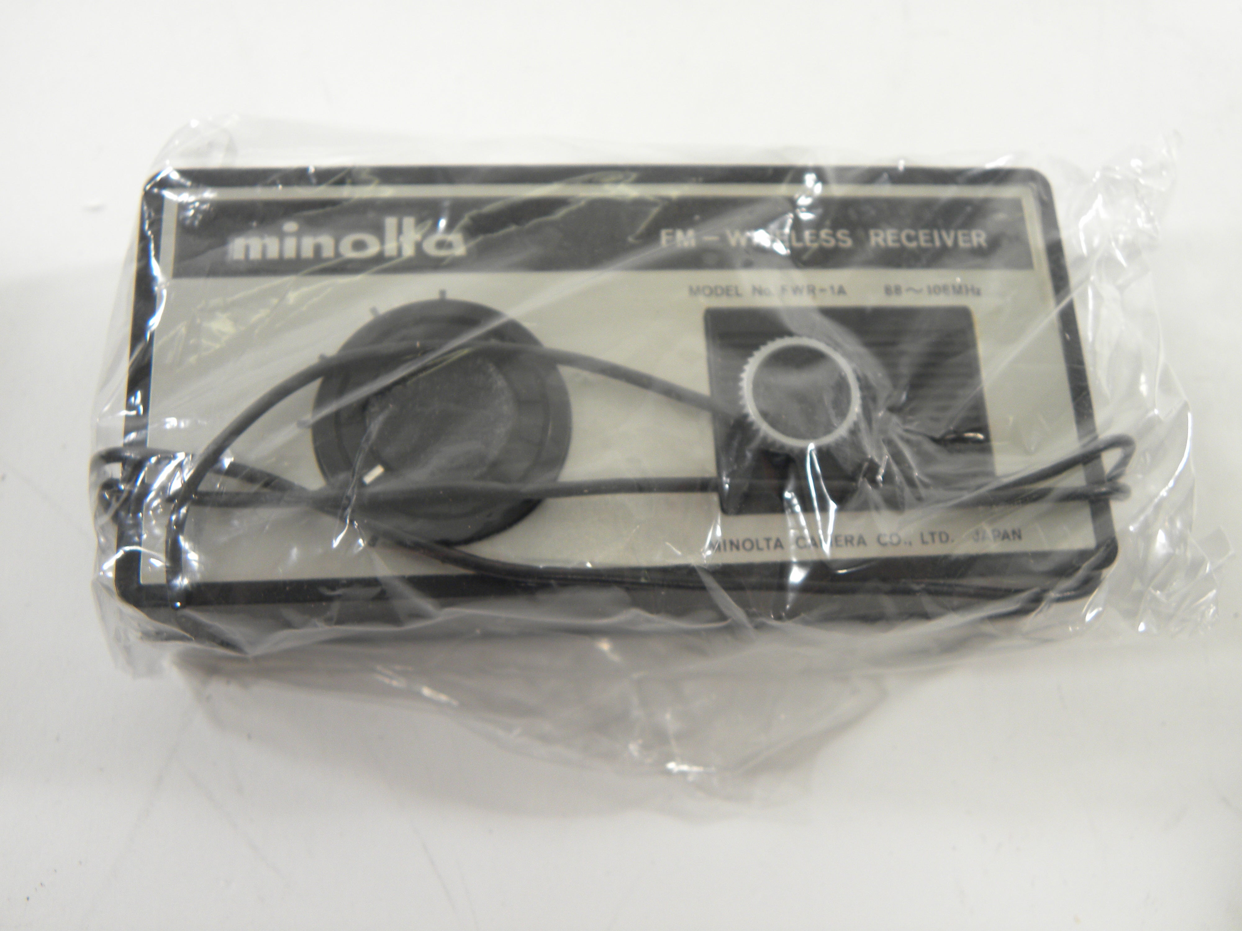 Minolta XL-660 8mm Sound Video Camera UNTESTED!