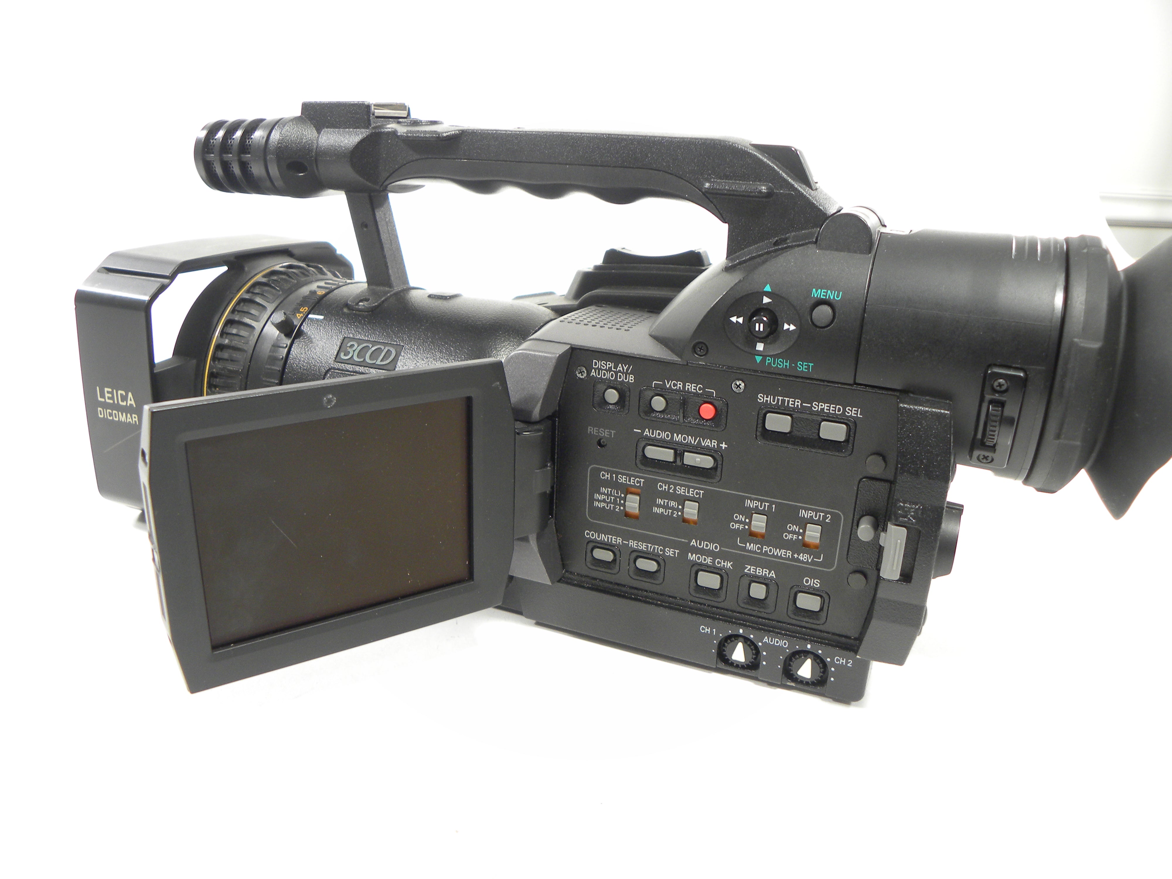 Panasonic AG-DVX100BP 3CCD Mini DV Camcorder