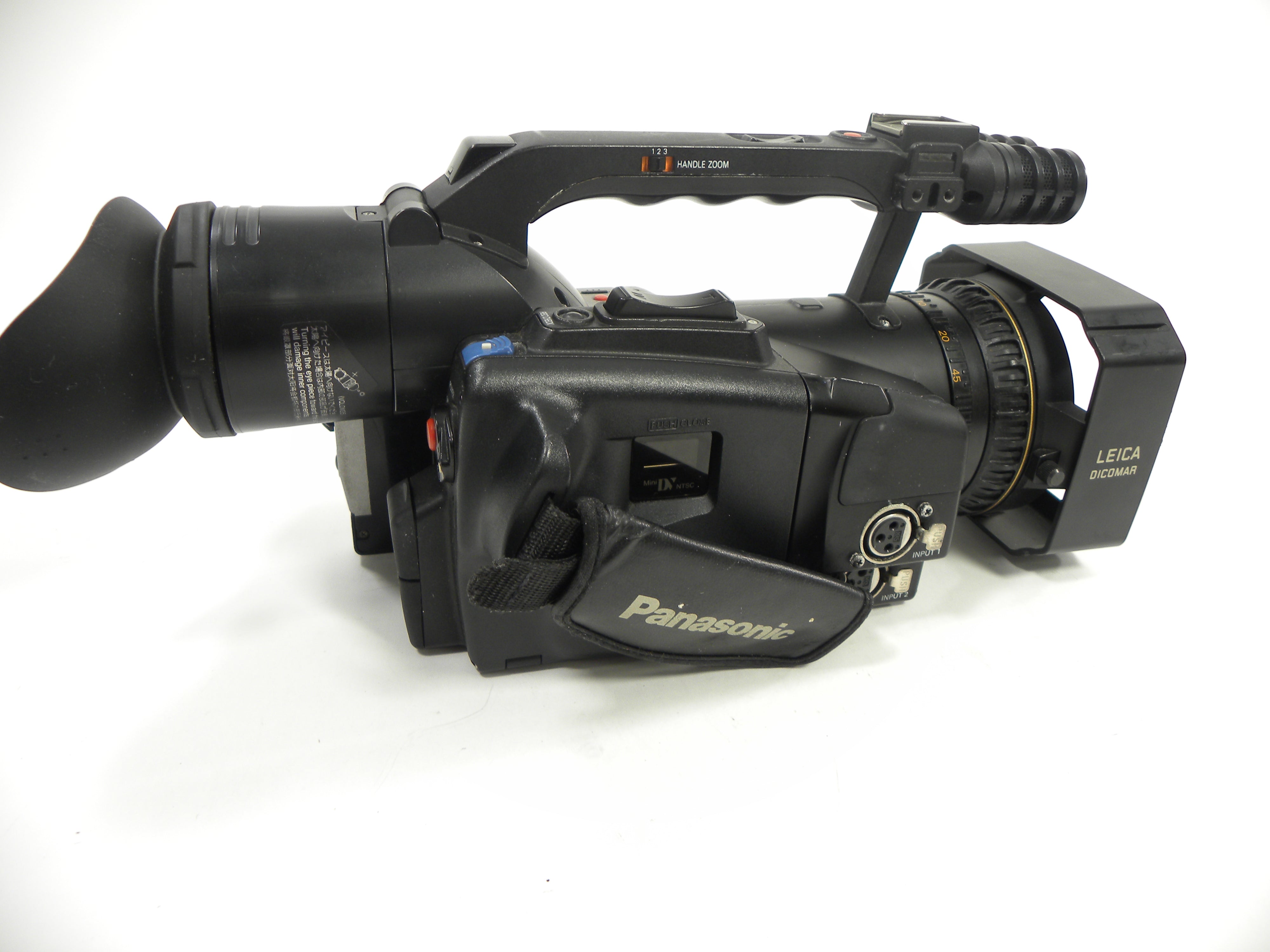Panasonic AG-DVX100BP 3CCD Mini DV Camcorder AS IS NO RETURNS!