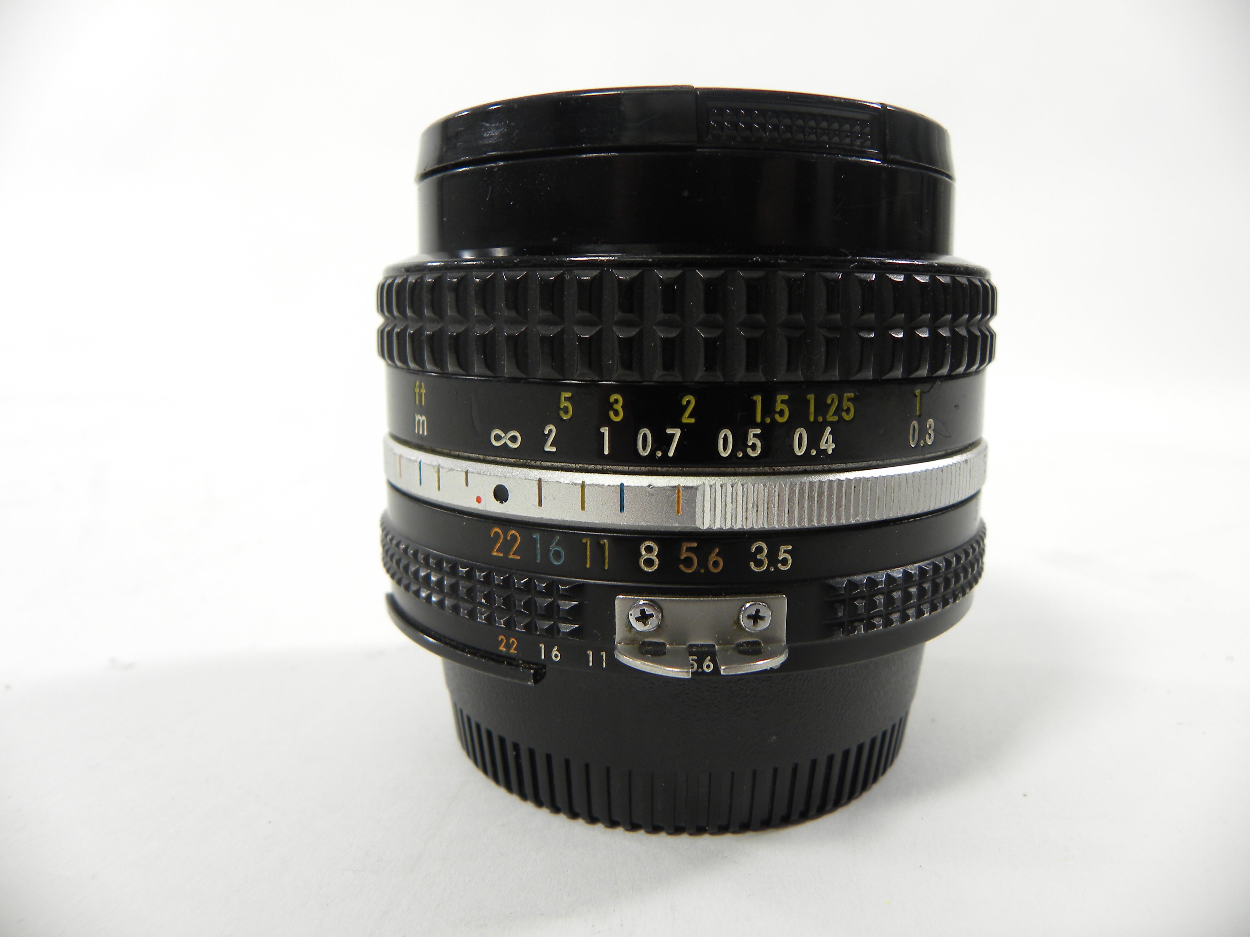 Nikon Nikkor 20mm f3.5 AIS F Mount