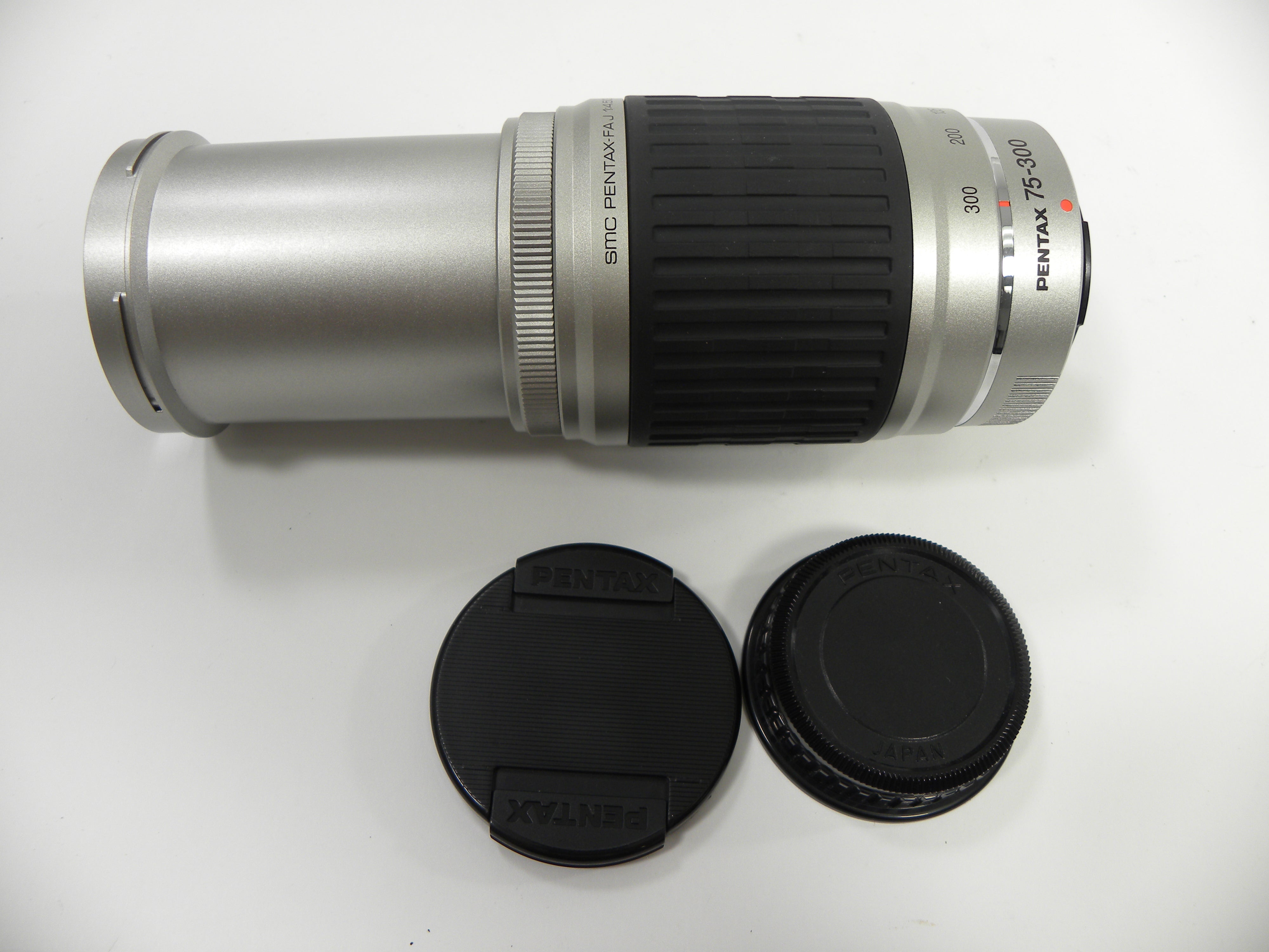 Pentax-FA J SMC 75-300mm f4.5-5.8 AL