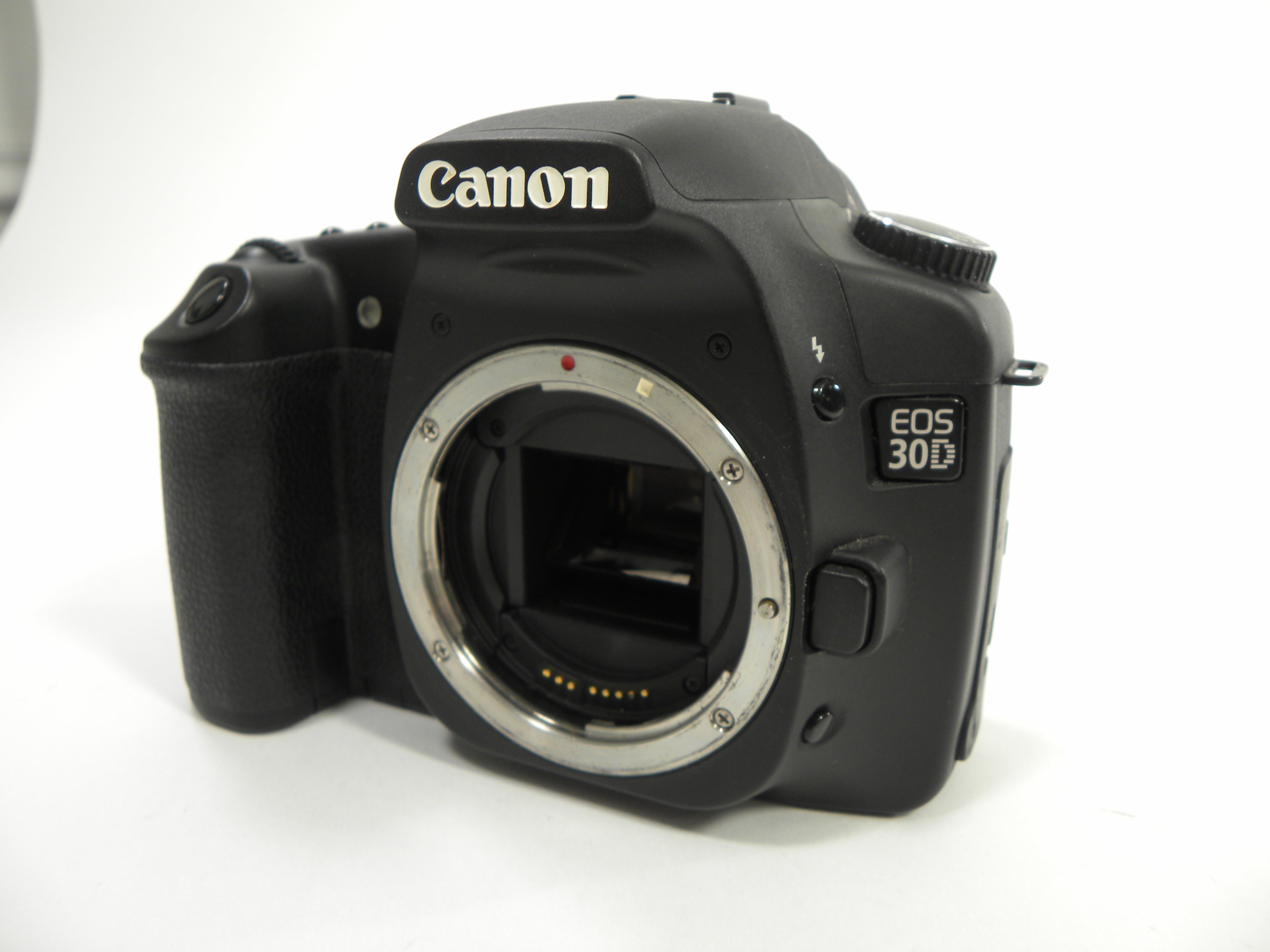 Canon EOS 30D 8.2mp Digital SLR body only AS IS (Parts or Repair) No Returns