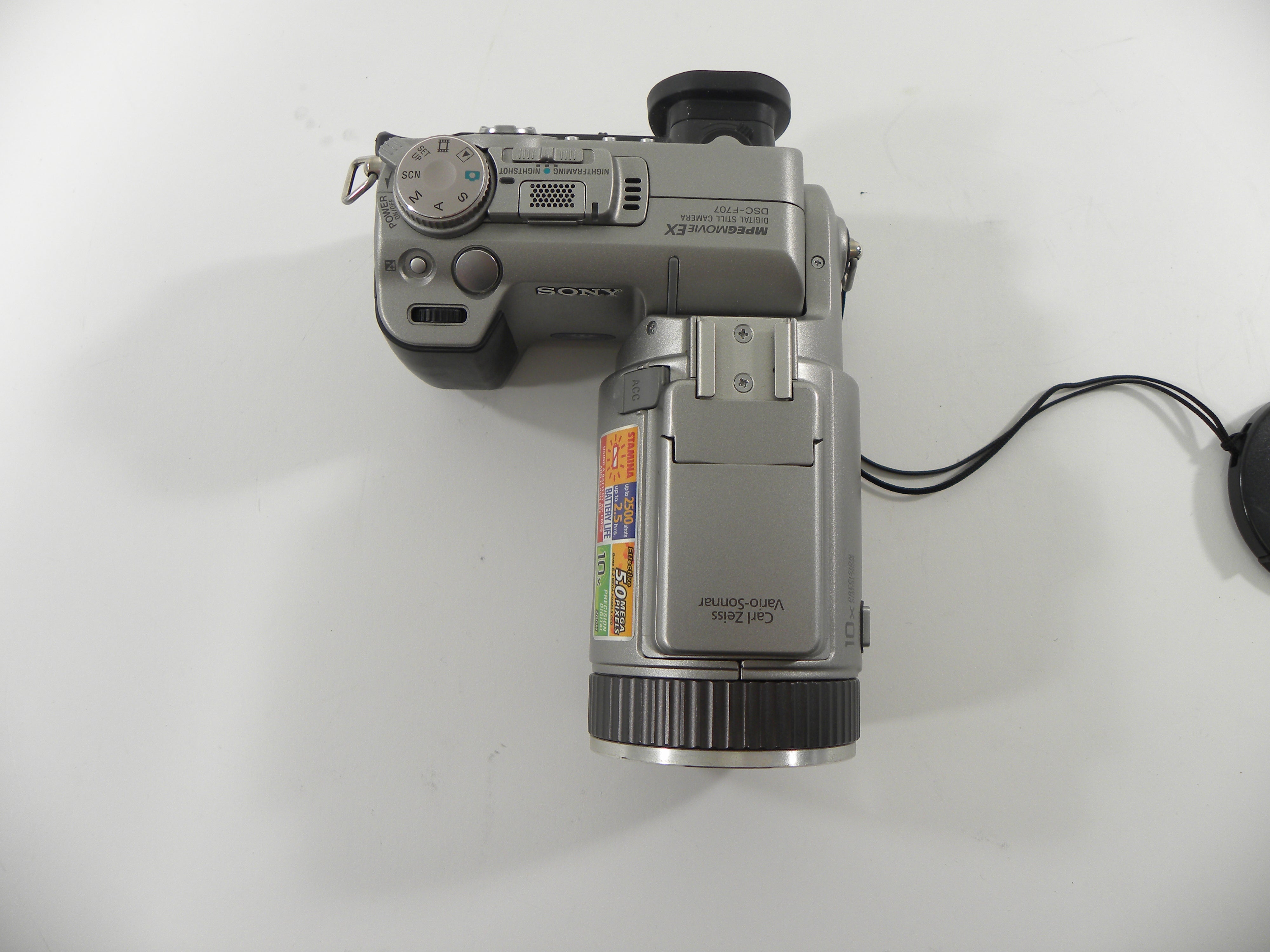 Sony DSC-F707 Digital Still Camera