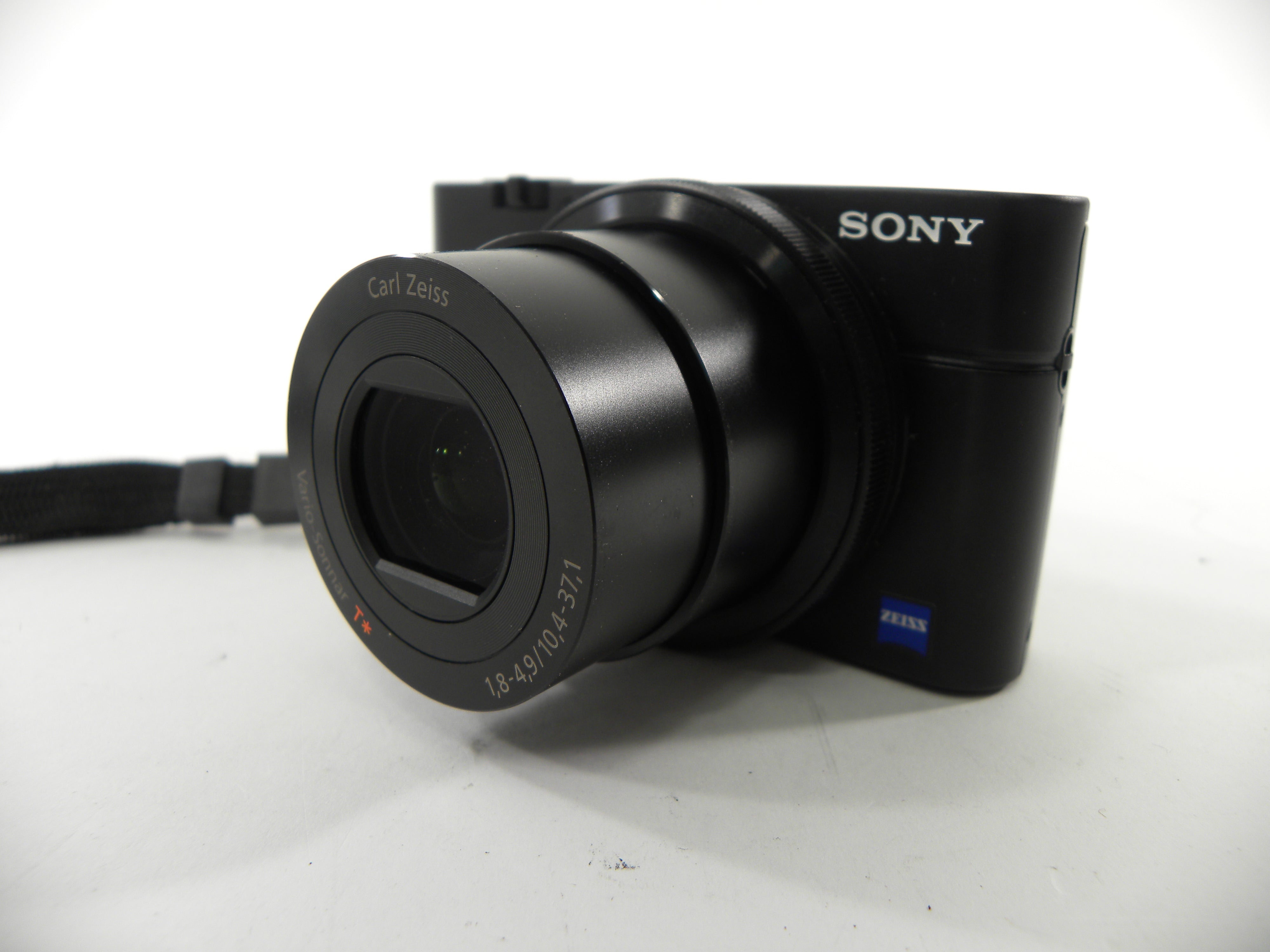 Sony DSC-RX 100 20.2mp Digital Camera