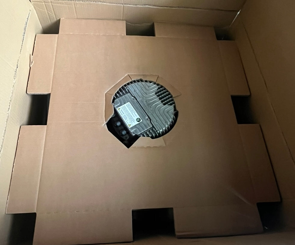 K3G560-PB31-71 Ebm-papst FAN Motor M3G150-IF 400V 3.3KW 5.1A 1540RPM