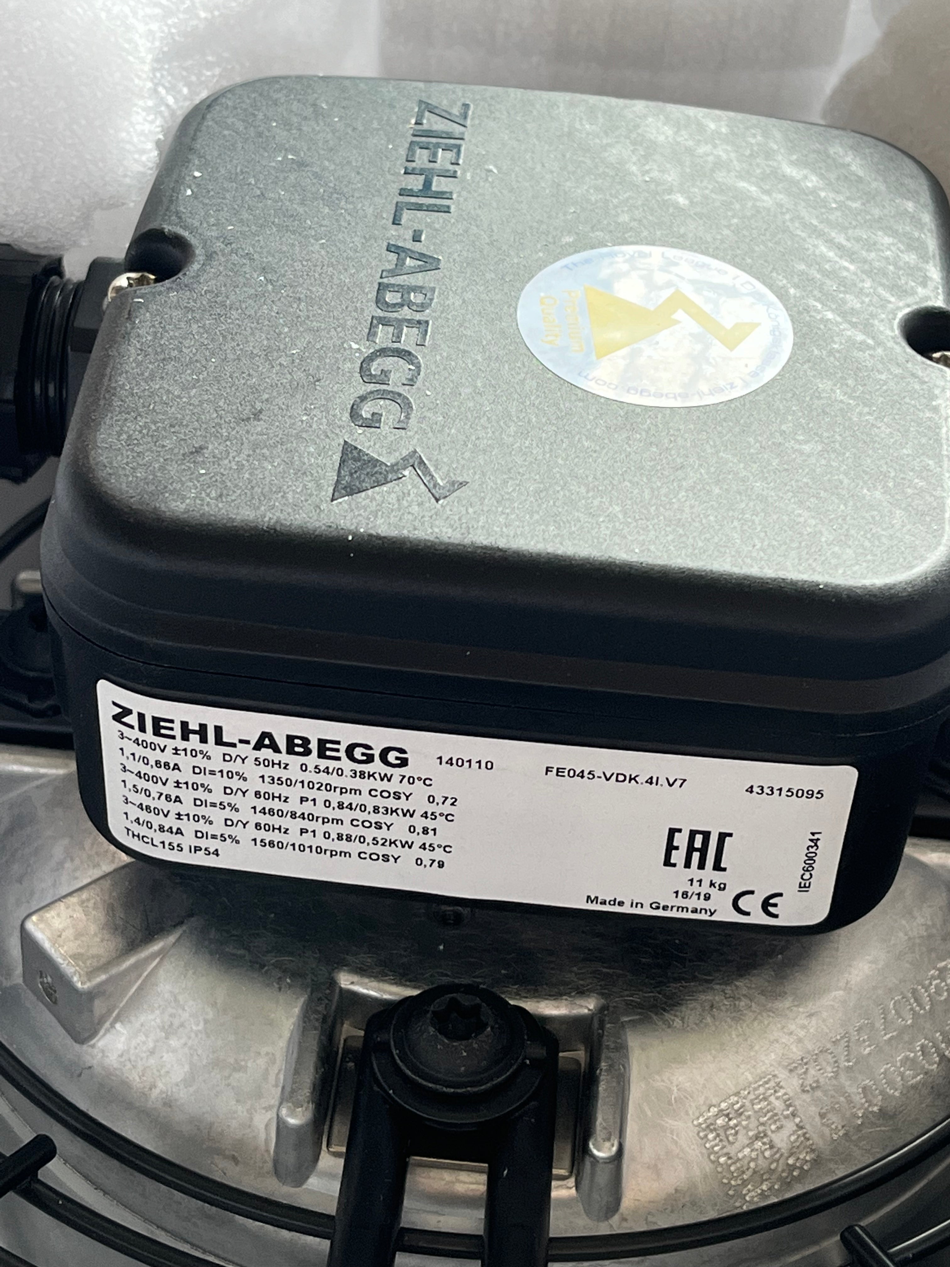 FE045-VDK.4I.V7 3-400V ZIEHL-ABEGG Axial Fan 400V Industrial Cooling Solution