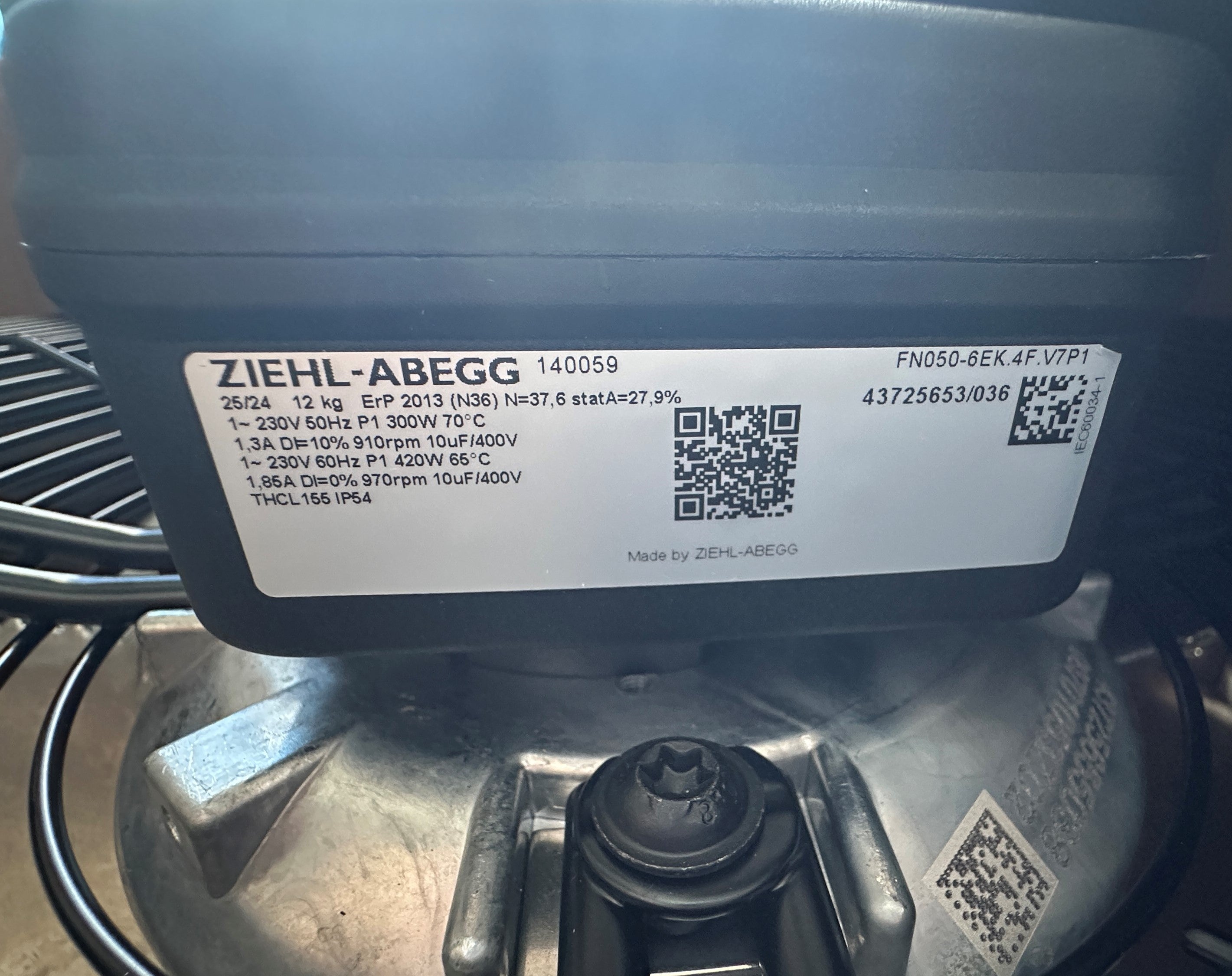 FN050-6EK.4F.V7P1 ZIEHL-ABEGG Axial Fan 230V 0.27kW 1.25A 900rpm