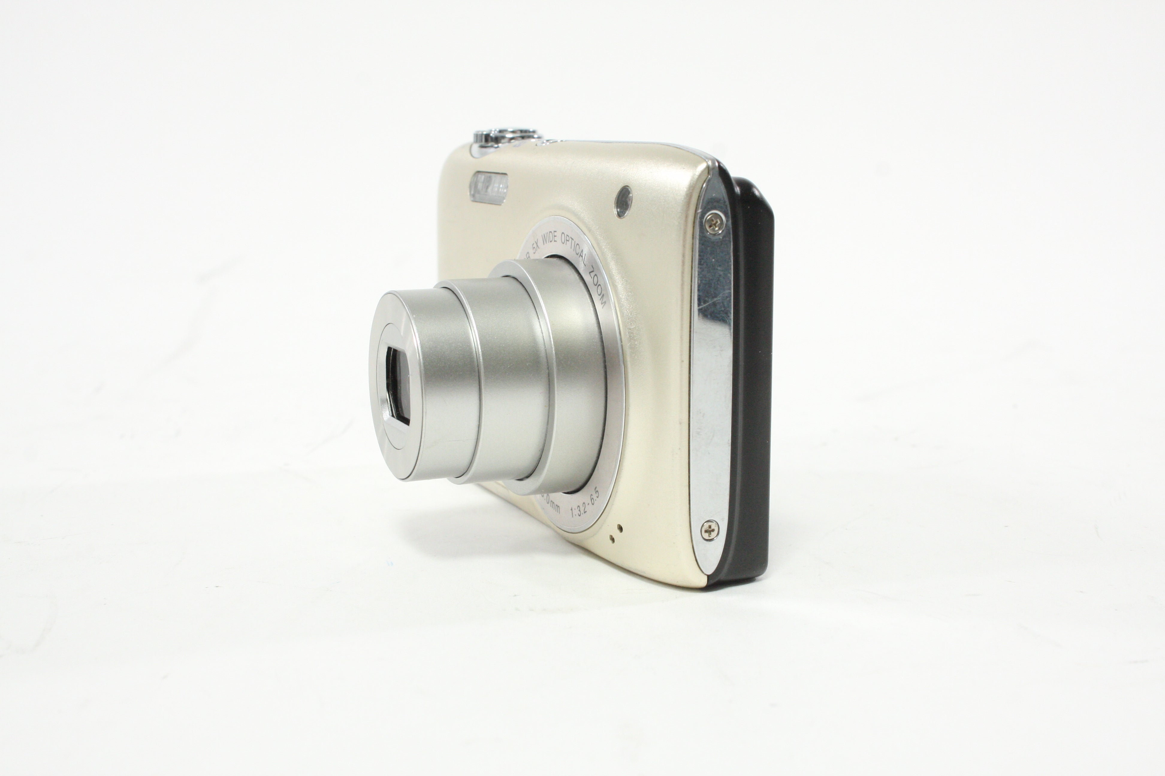 Nikon Coolpix S3100 Digital Point-and-Shoot Camera 5x Zoom 14.0mp
