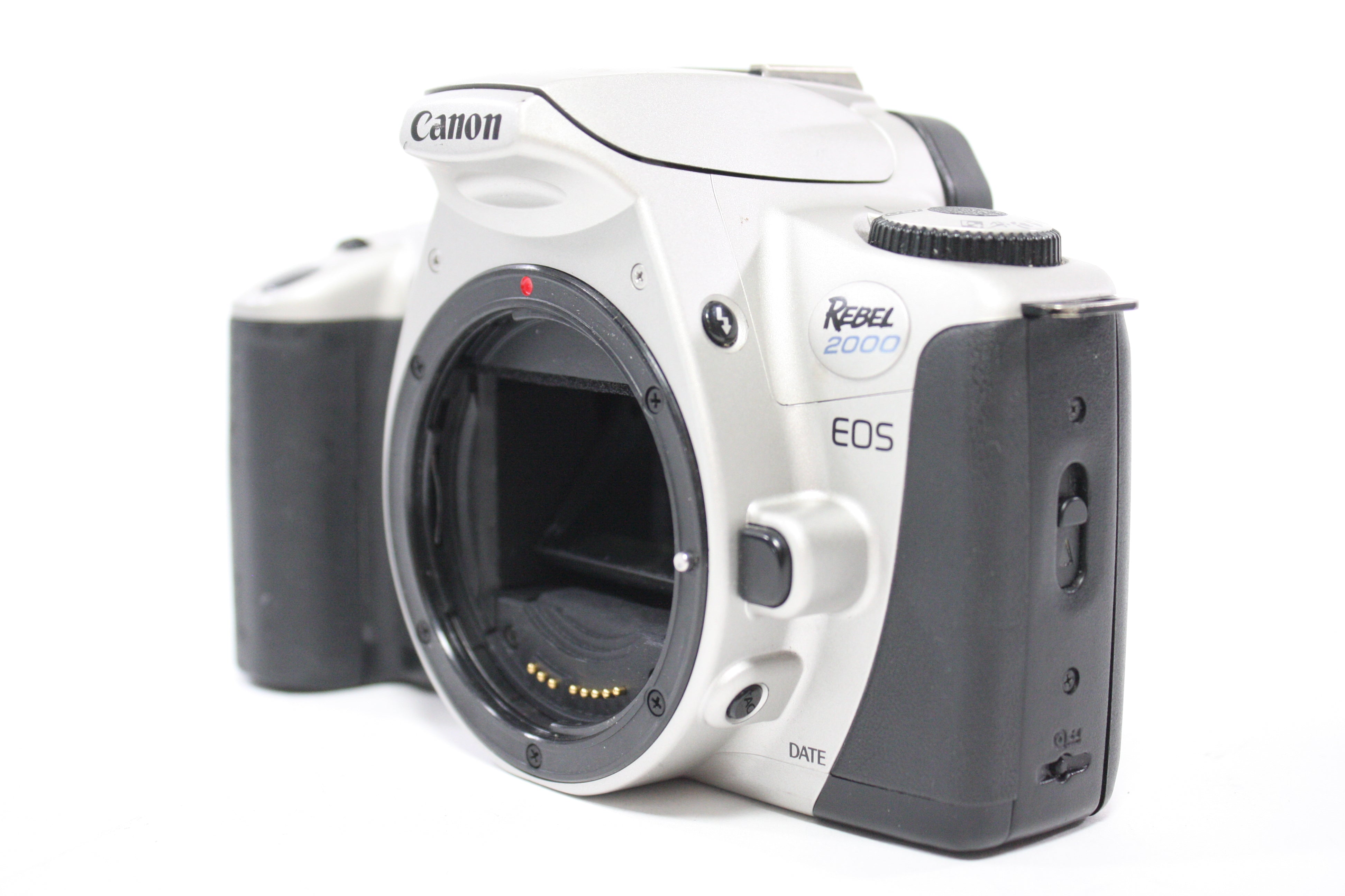 Canon Rebel 2000 Date 35mm SLR with 28-80mm f/3.5-5.6 V USM Lens