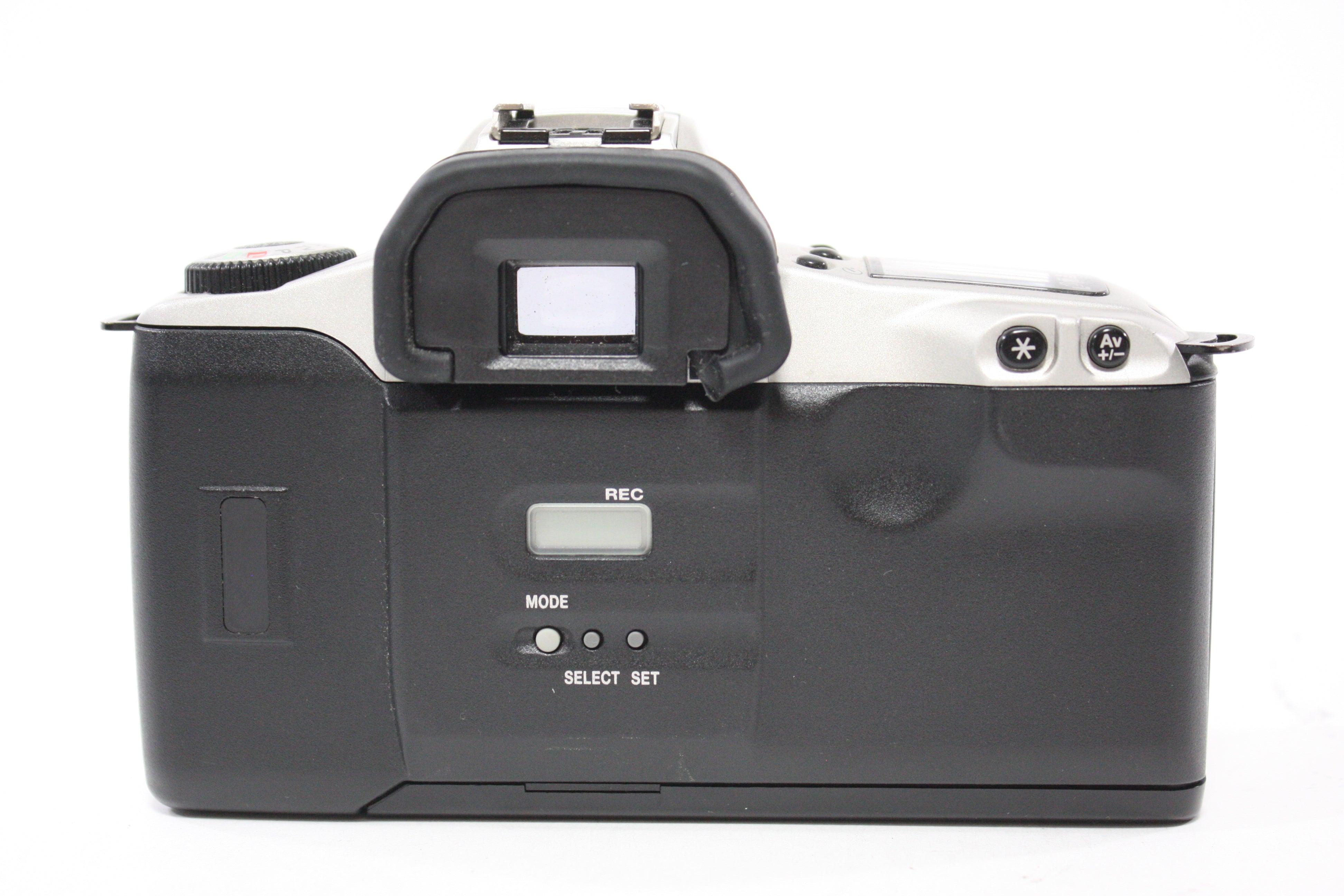Canon Rebel 2000 Date 35mm SLR with 28-80mm f/3.5-5.6 V USM Lens