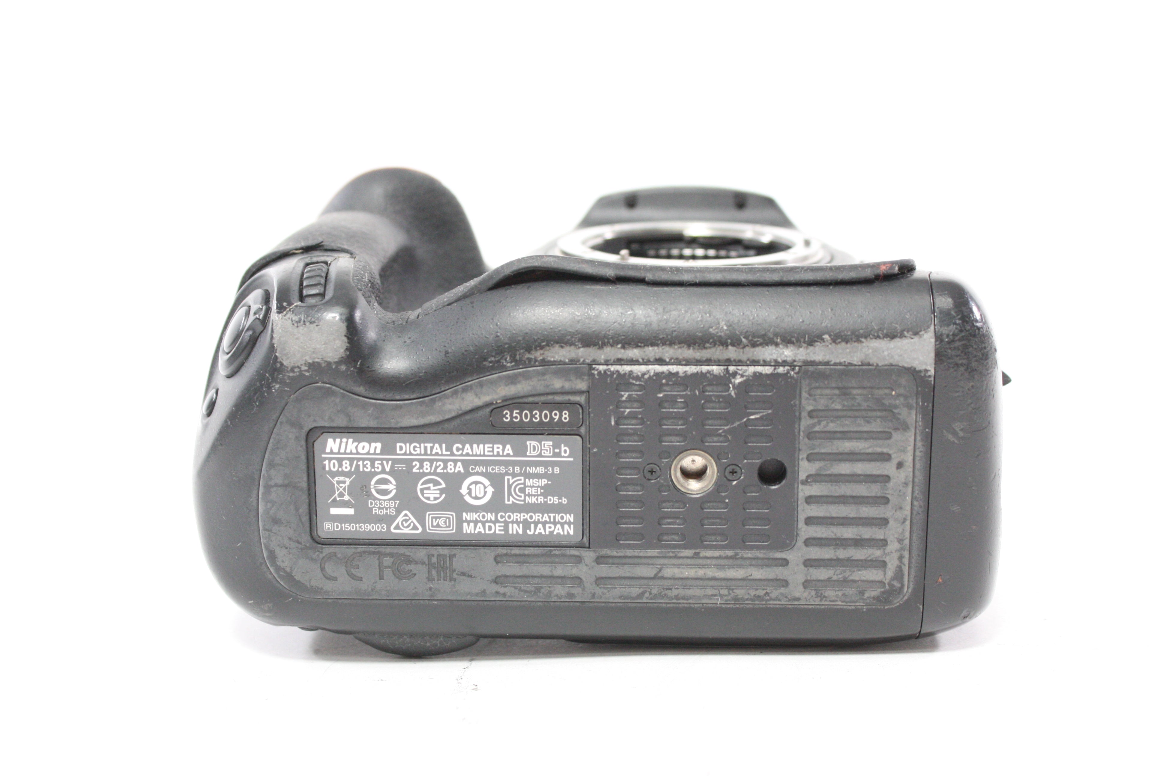 Nikon D5-b FX DSLR Camera Body with Shutter Count 330,377
