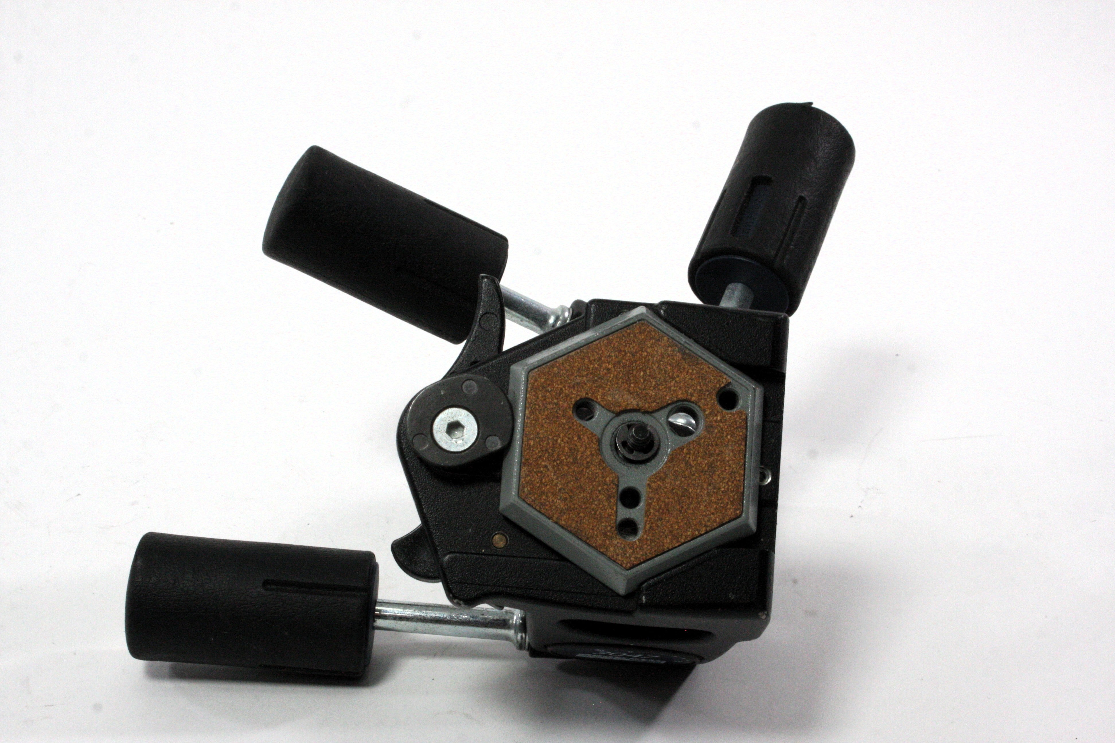 Manfrotto 3047 Three-Way-Pan Tilt Head
