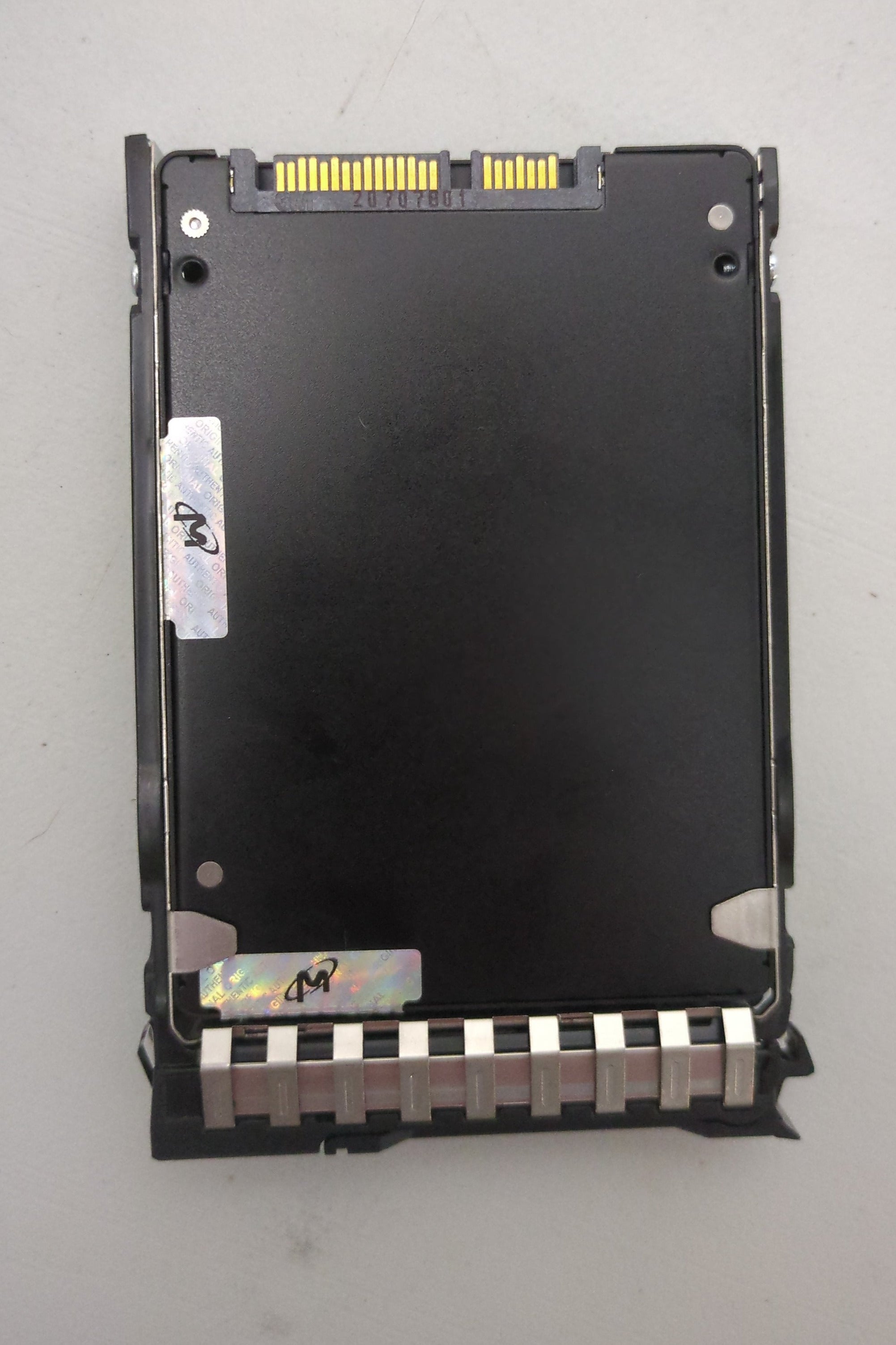 HPE P41527-001 2.5" 480GB SATA 6Gb SSD P19934-001 MTFDDAK480TDT-1AW1ZABHA
