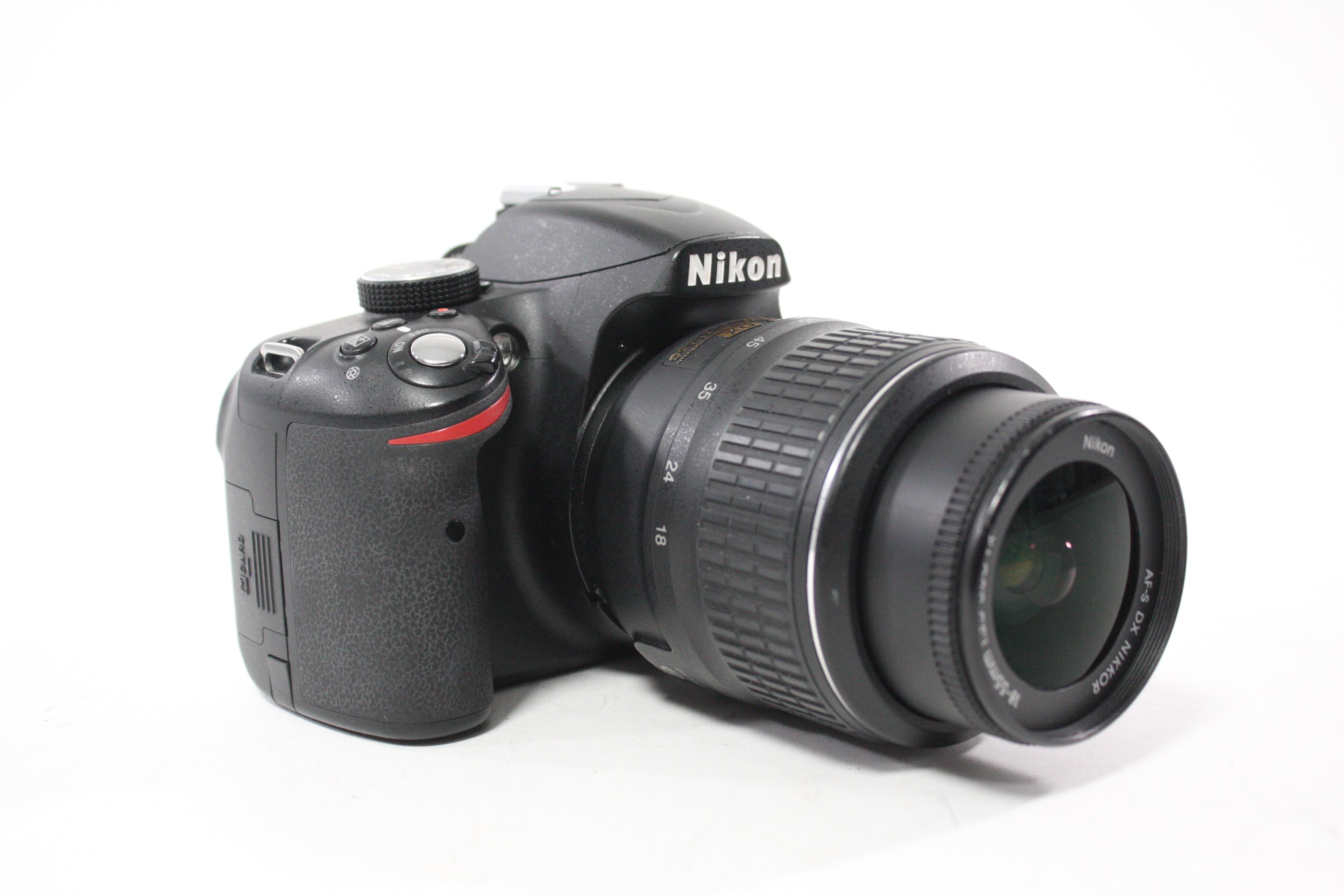 Nikon D3200 DSLR Camera with 18-55mm f/3.5-5.6 G VR DX Lens with Shutter Count 8,263