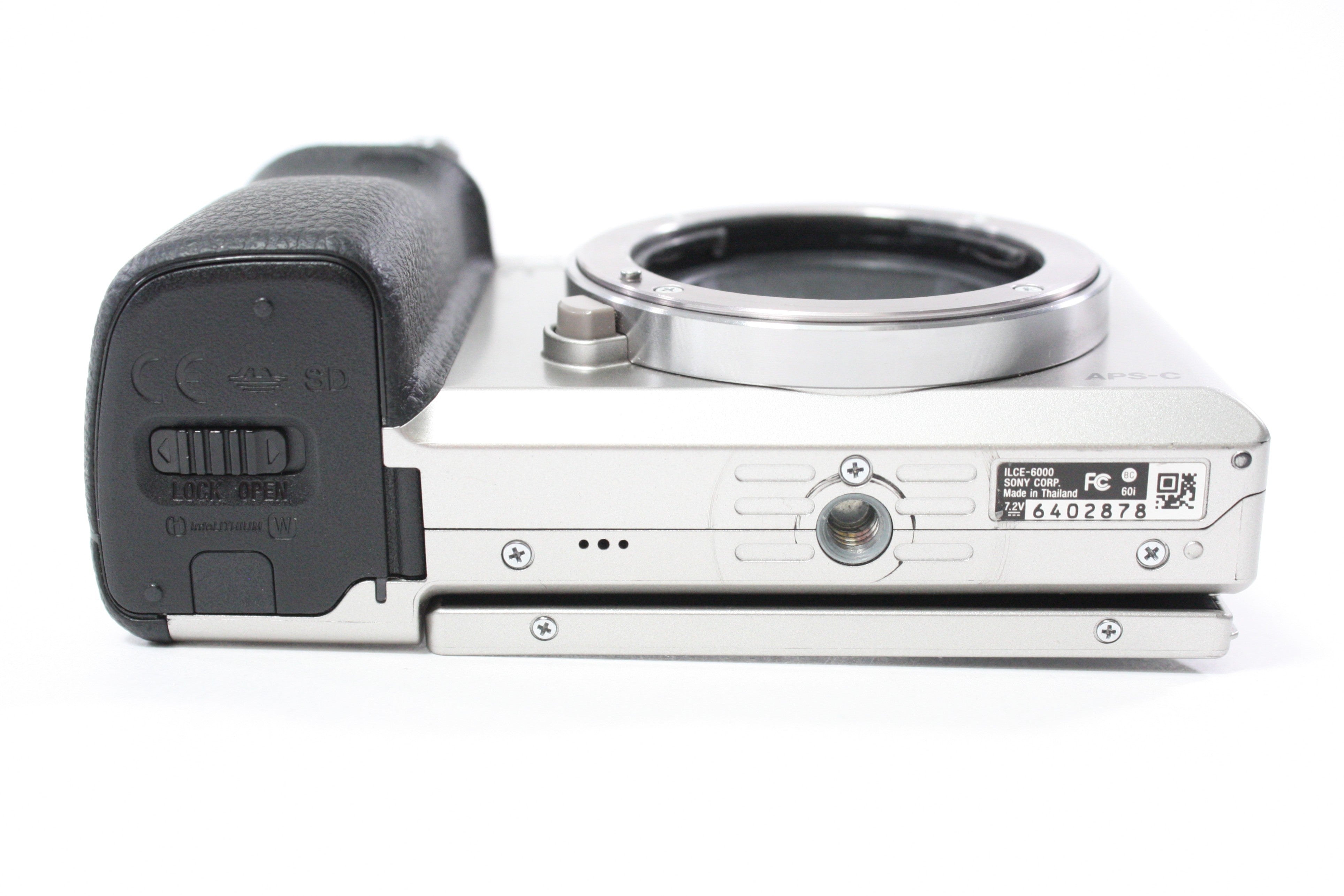 Sony a6000 Digital Mirrorless Camera with 16-50mm f/3.5-5.6 PZ OSS Lens with Shutter Count 13,315