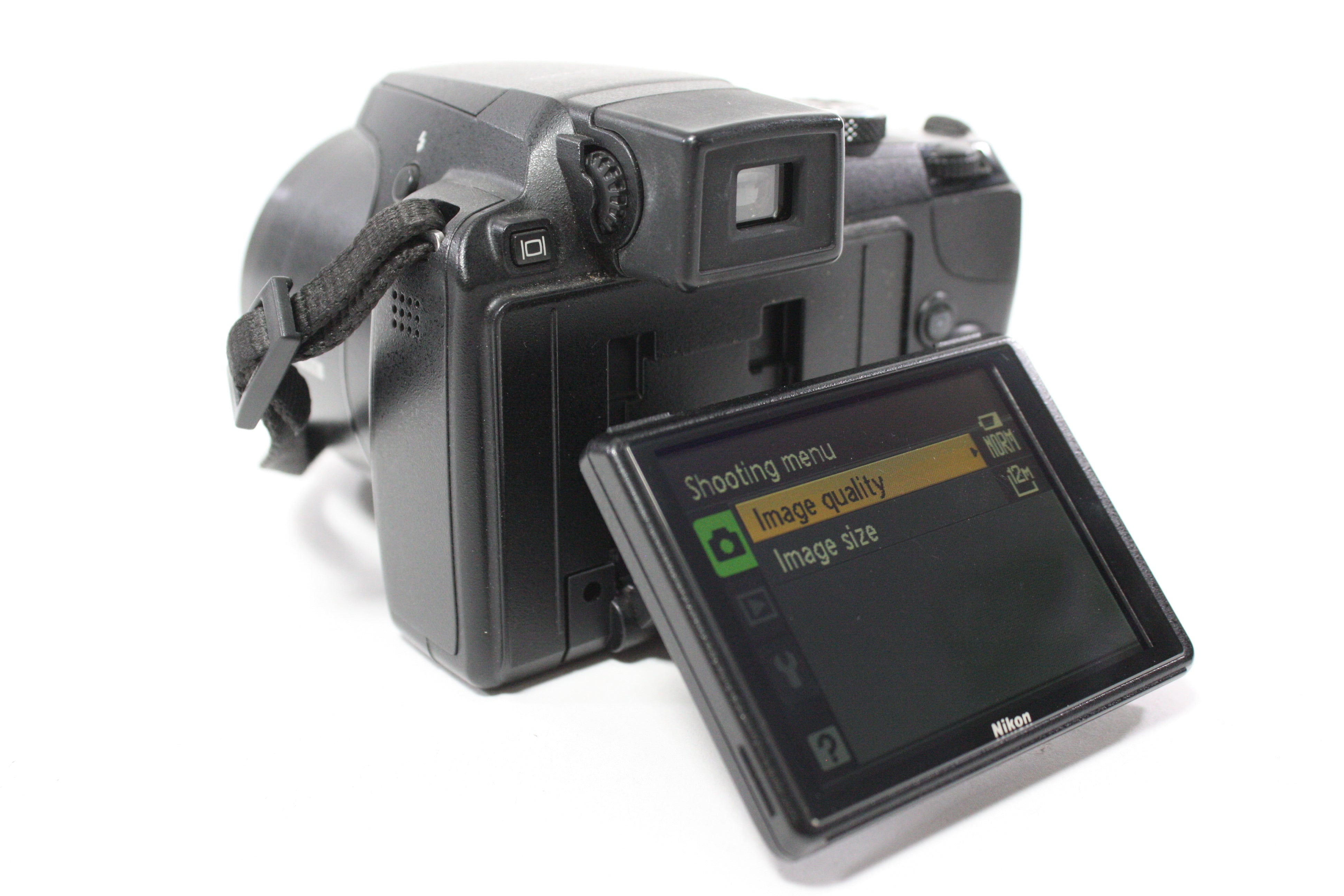 Nikon Coolpix P90 Digital Point and Shoot Camera 24x Zoom 12.1mp