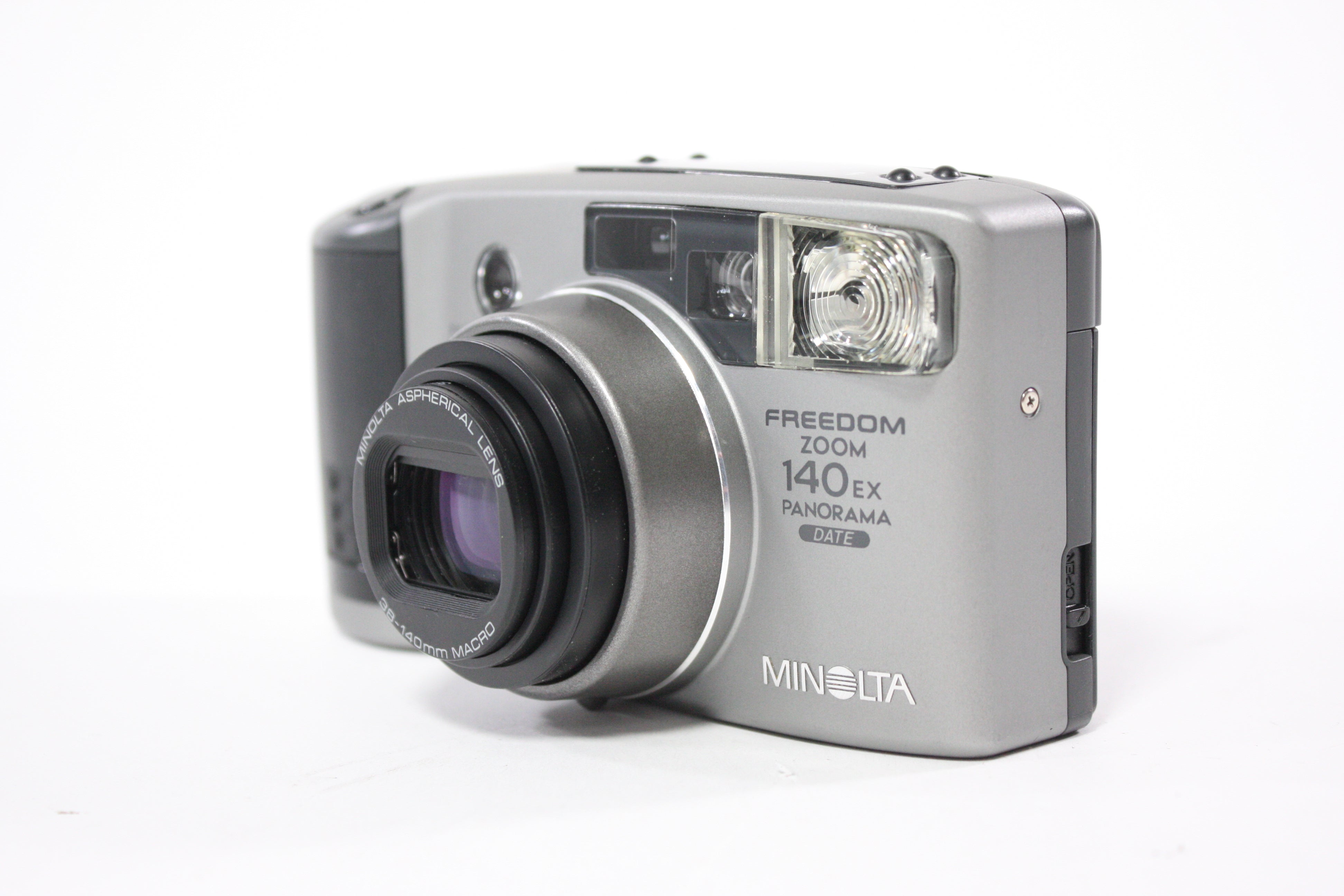 Minolta Freedom Zoom 140EX Panorama Date 35mm Point and Shoot Camera