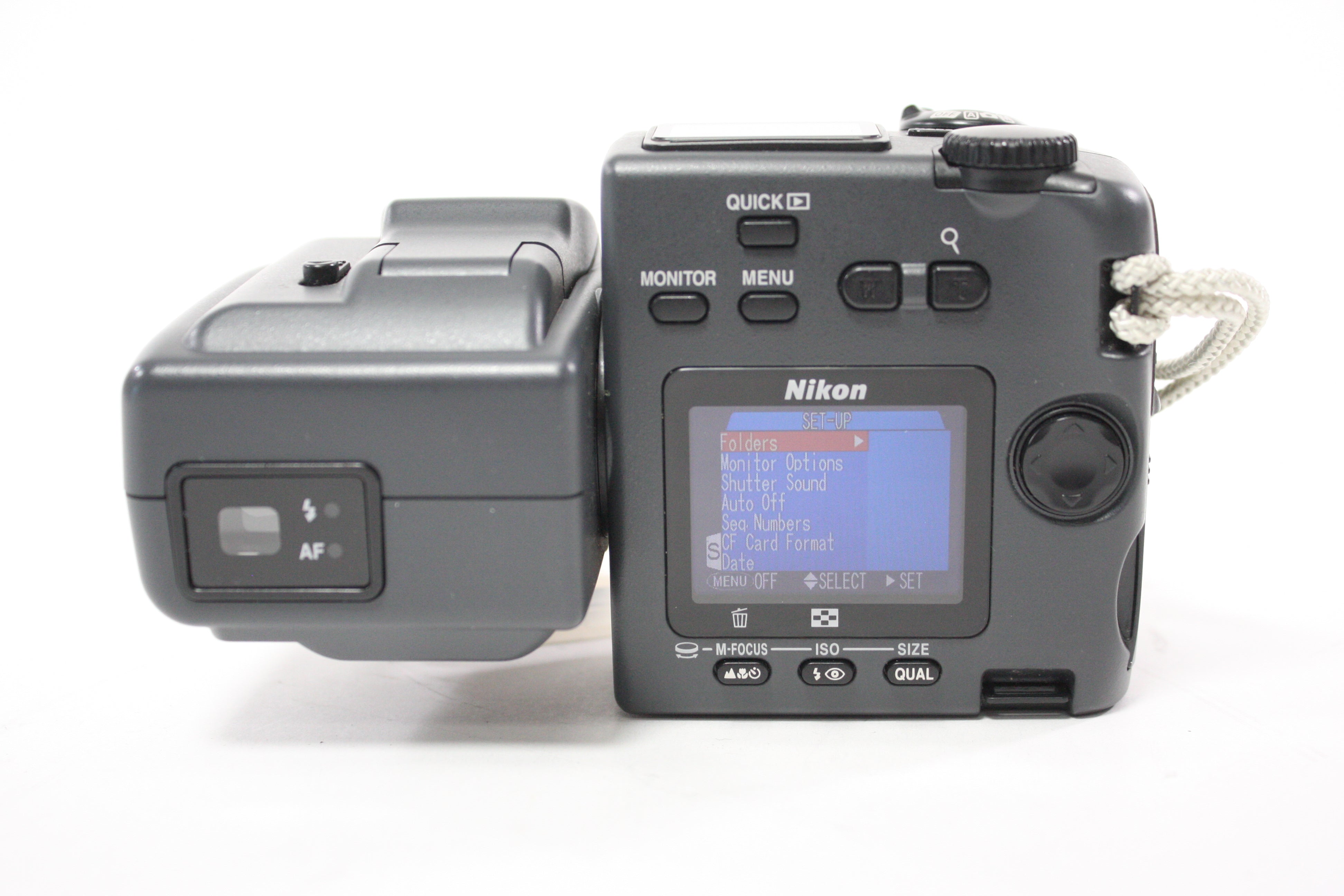 Nikon Coolpix E995 Digital Point and Shoot Camera