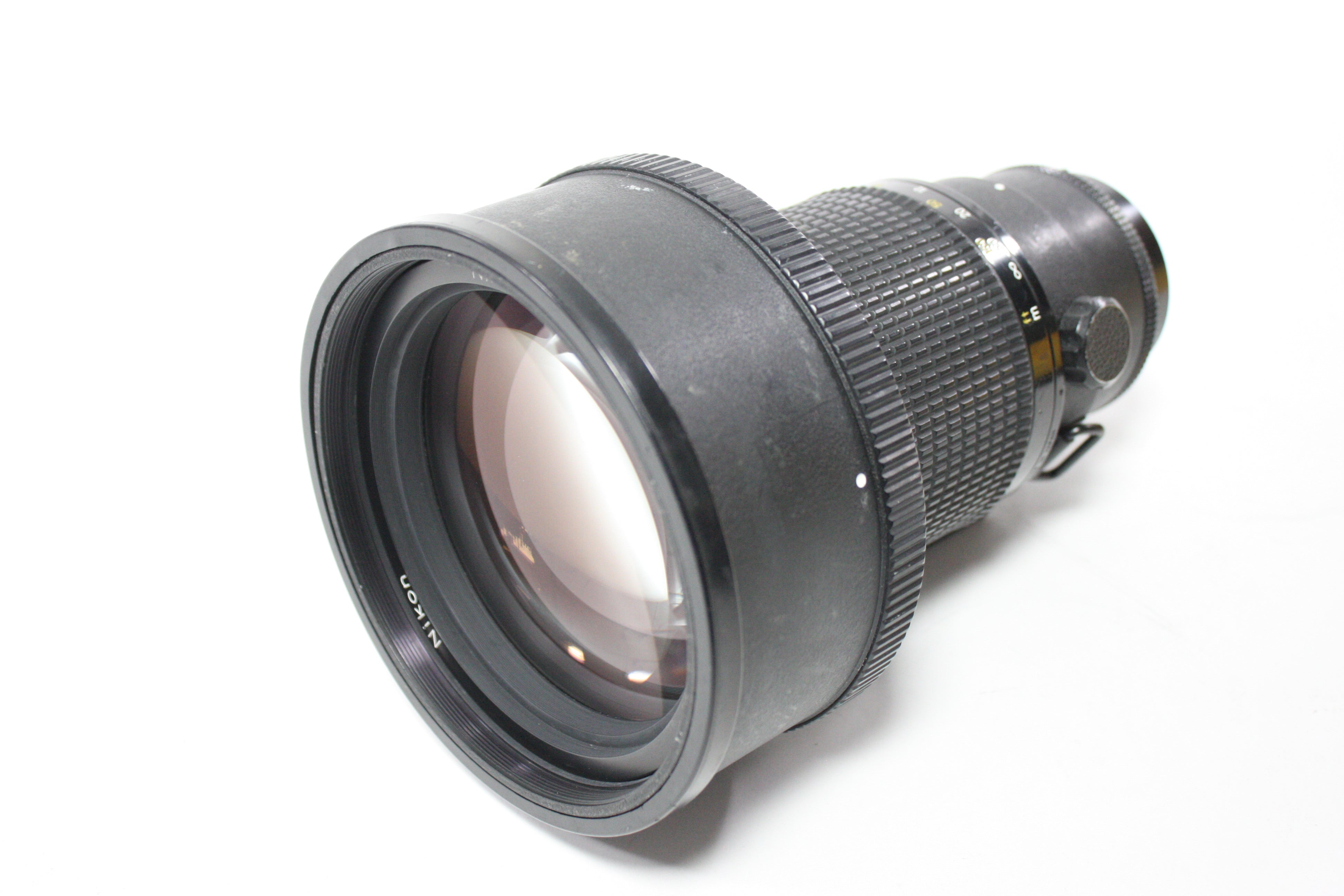 Nikon 200mm f/2 Nikkor * ED AI-S Lens for F Mount