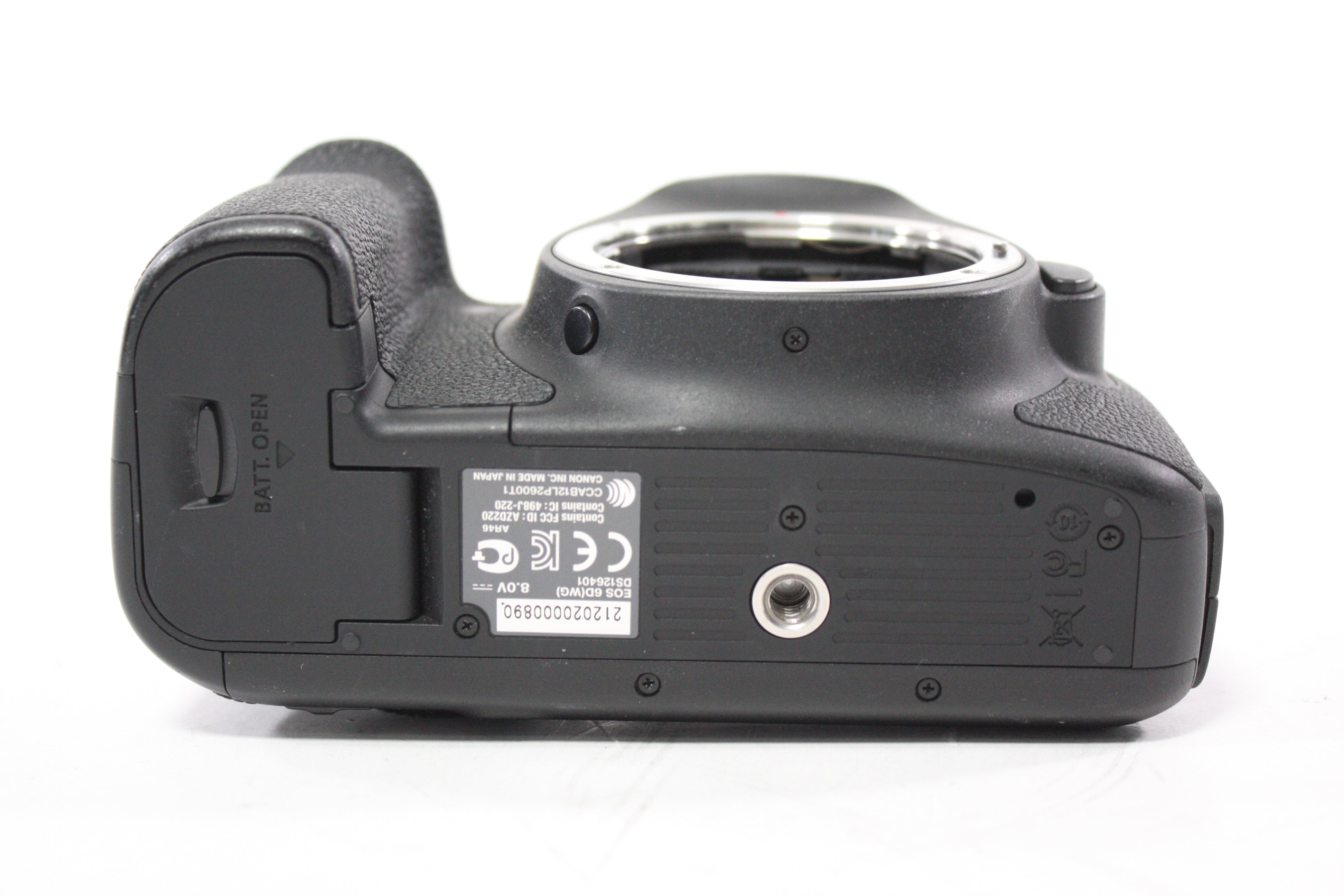 Canon 6D DSLR Camera Body with Shutter Count 4,829 with Kirk BL-6D L Bracket