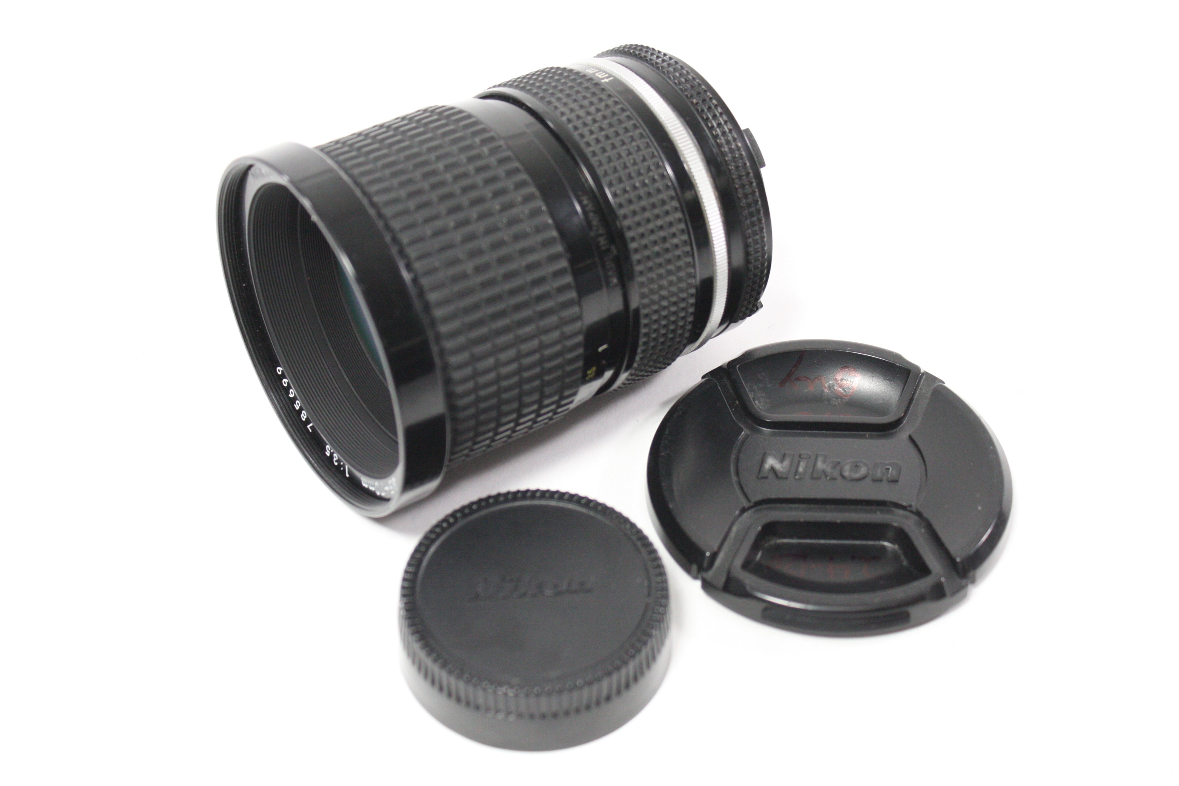 Nikon 35-70mm f/3.5 Zoom-Nikkor AI-S Lens for Nikon F Mount